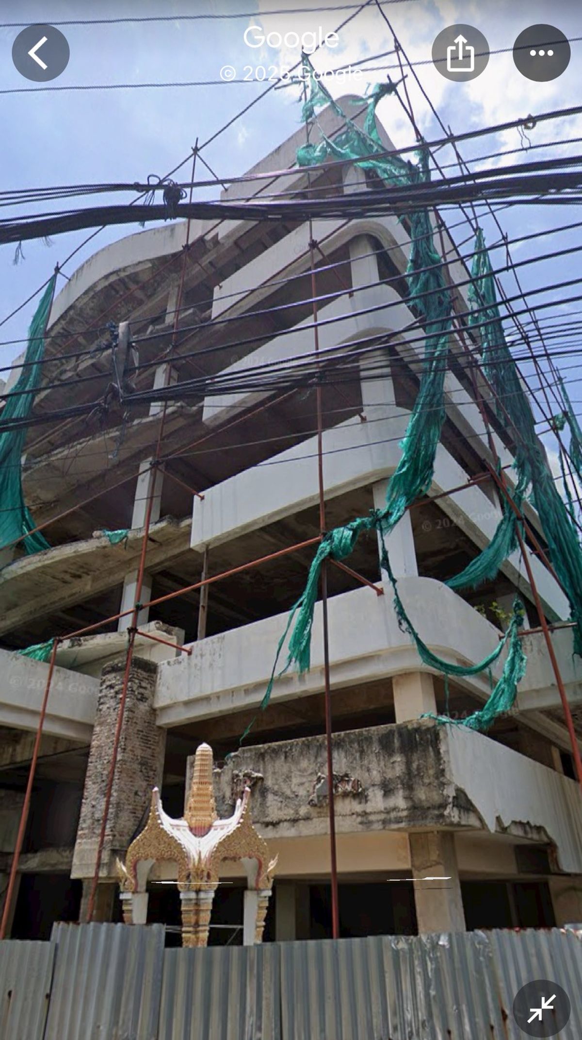 ขายโฮมออฟฟิศสุขุมวิท อโศก ทองหล่อ : ขายที่ดิน 104 ตรว พร้อมตึก 5 ชั้น สุขุมวิท 55 ซอยทองหล่อ 25