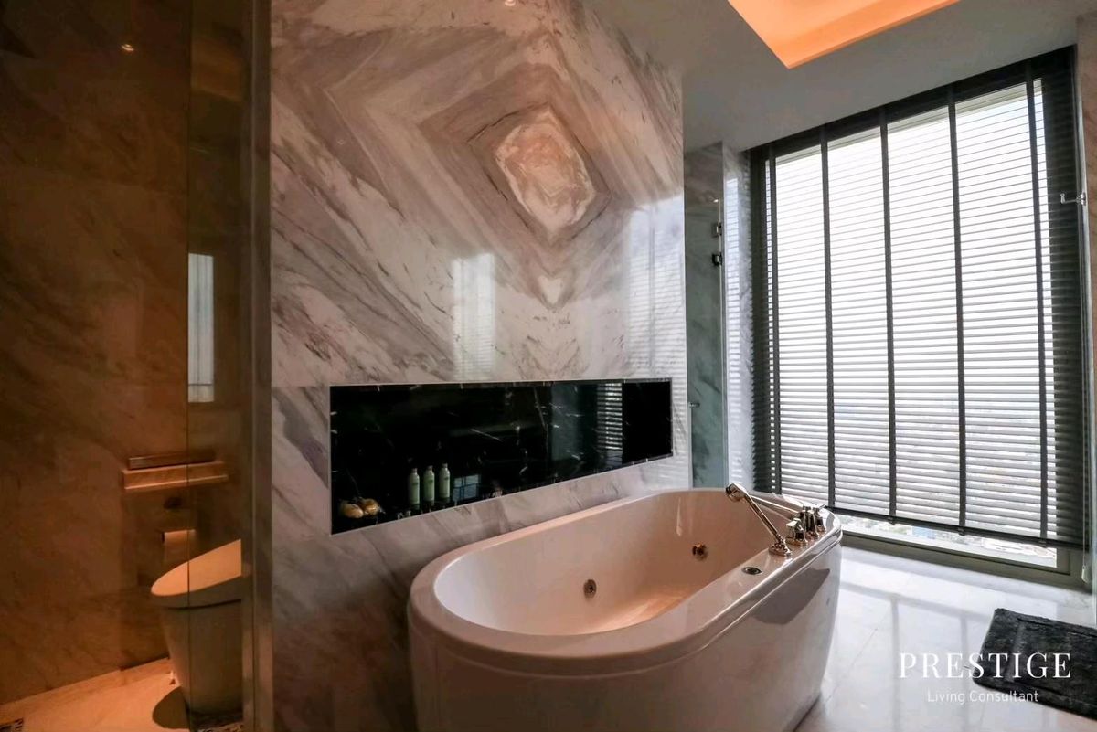 CondoWongwianyai, Charoennakor : 📌For RENT & SELL Rental and Sale | The Residences at Mandarin Orientaln - 6BR (606 SQM) 2,000,000 THB / 454,000,000 THB