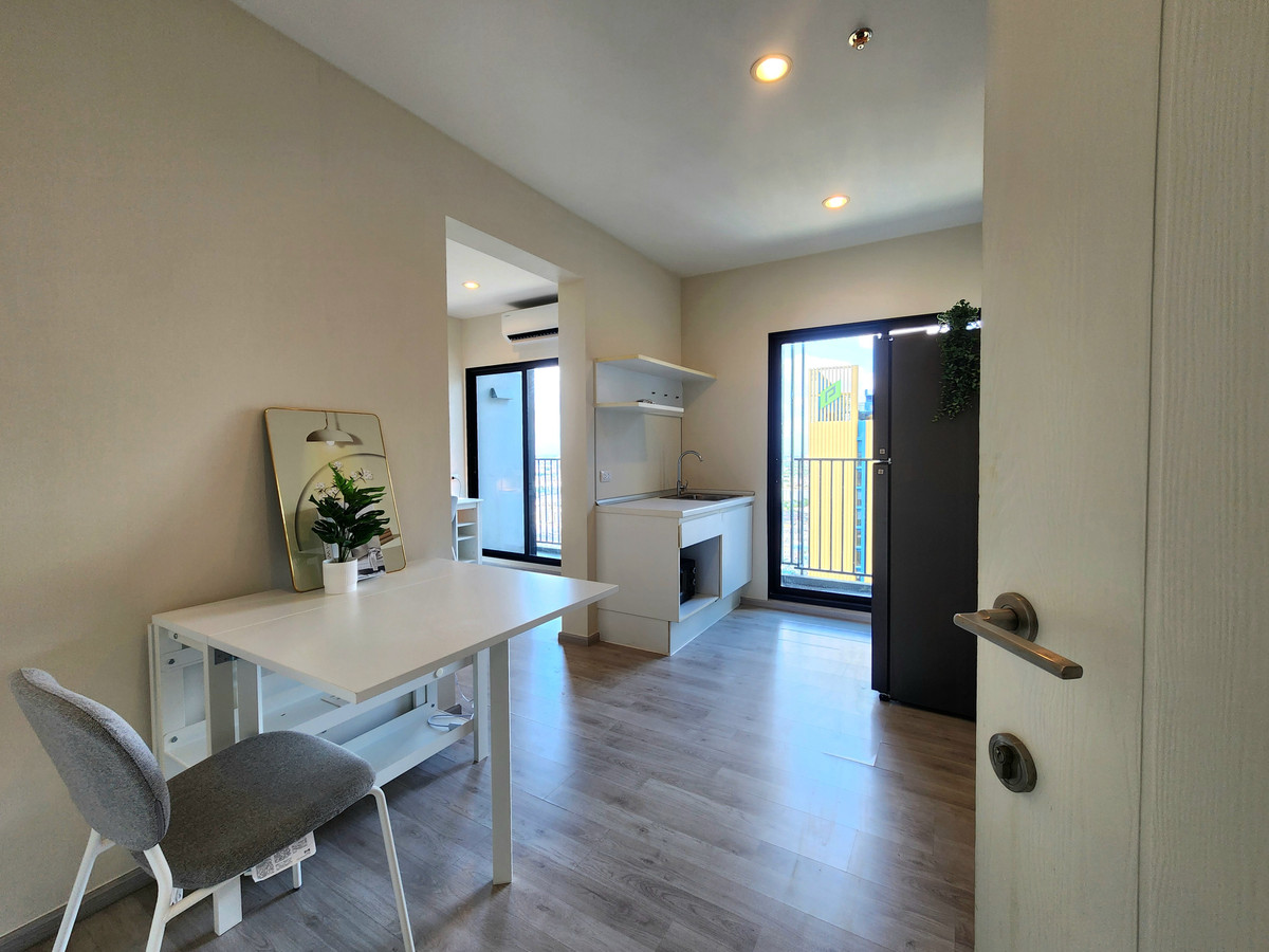 CondoNonthaburi, Bang Yai, Bangbuathong : Status according to the cover image ** The room is available. I update !! ** Corner room !! Phase 1 Air 2 ** Rent/Sale PLUM CONDO CENTRAL STATION.