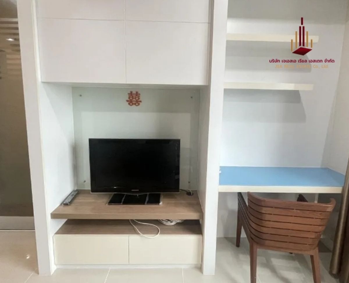 For SaleCondoWongwianyai, Charoennakor : ✨ For Sale: Q House Sathorn Condo ✨ 💰 ONLY 5,990,000 THB