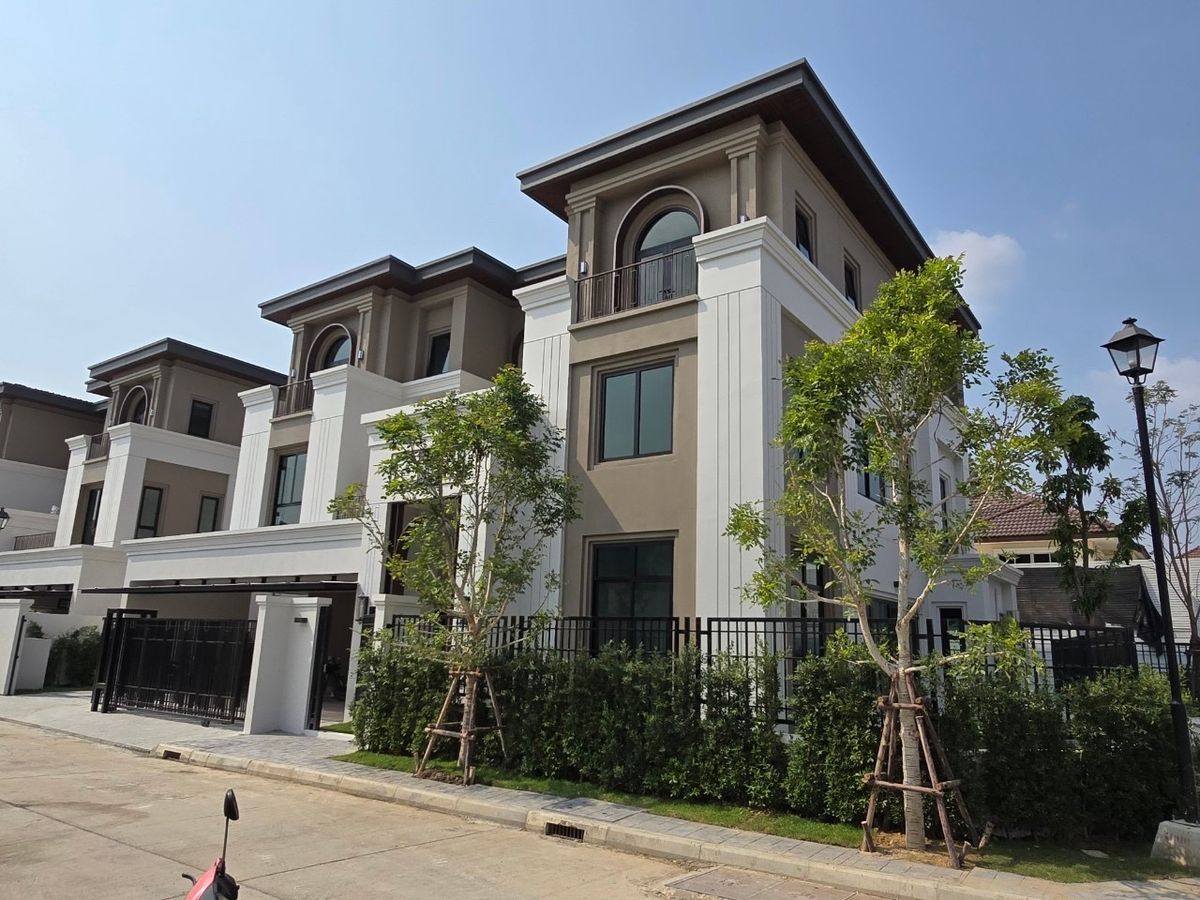 ให้เช่าบ้านพัฒนาการ ศรีนครินทร์ : Cinq Royal Krungthep Kreetha  5  Bedrooms