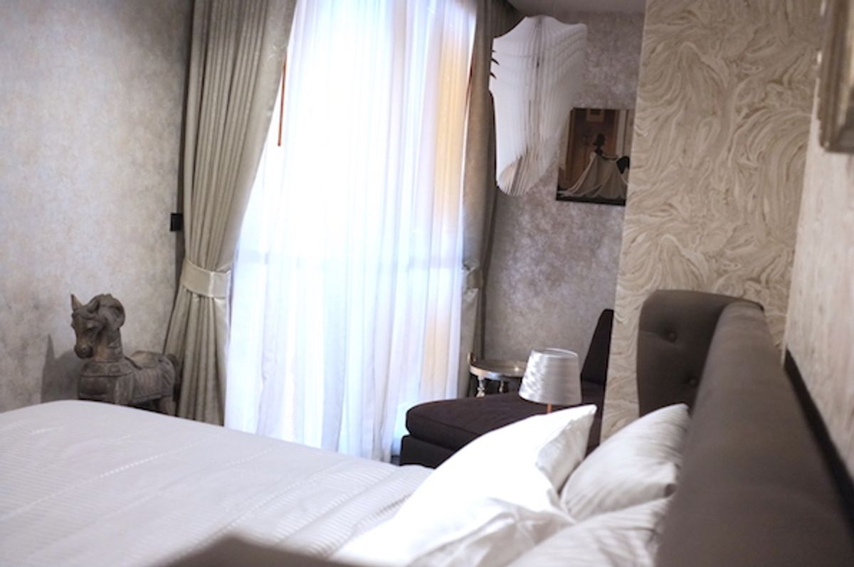 CondoRatchathewi,Phayathai : The Line Ratchathewi【𝐒𝐄𝐋𝐋 & 𝐑𝐄𝐍𝐓】🔥Modern and elegant, every corner of the room is airy and spacious. A cool design with dark tones and characterful decor.🔥  Contact Line ID: @hacondo