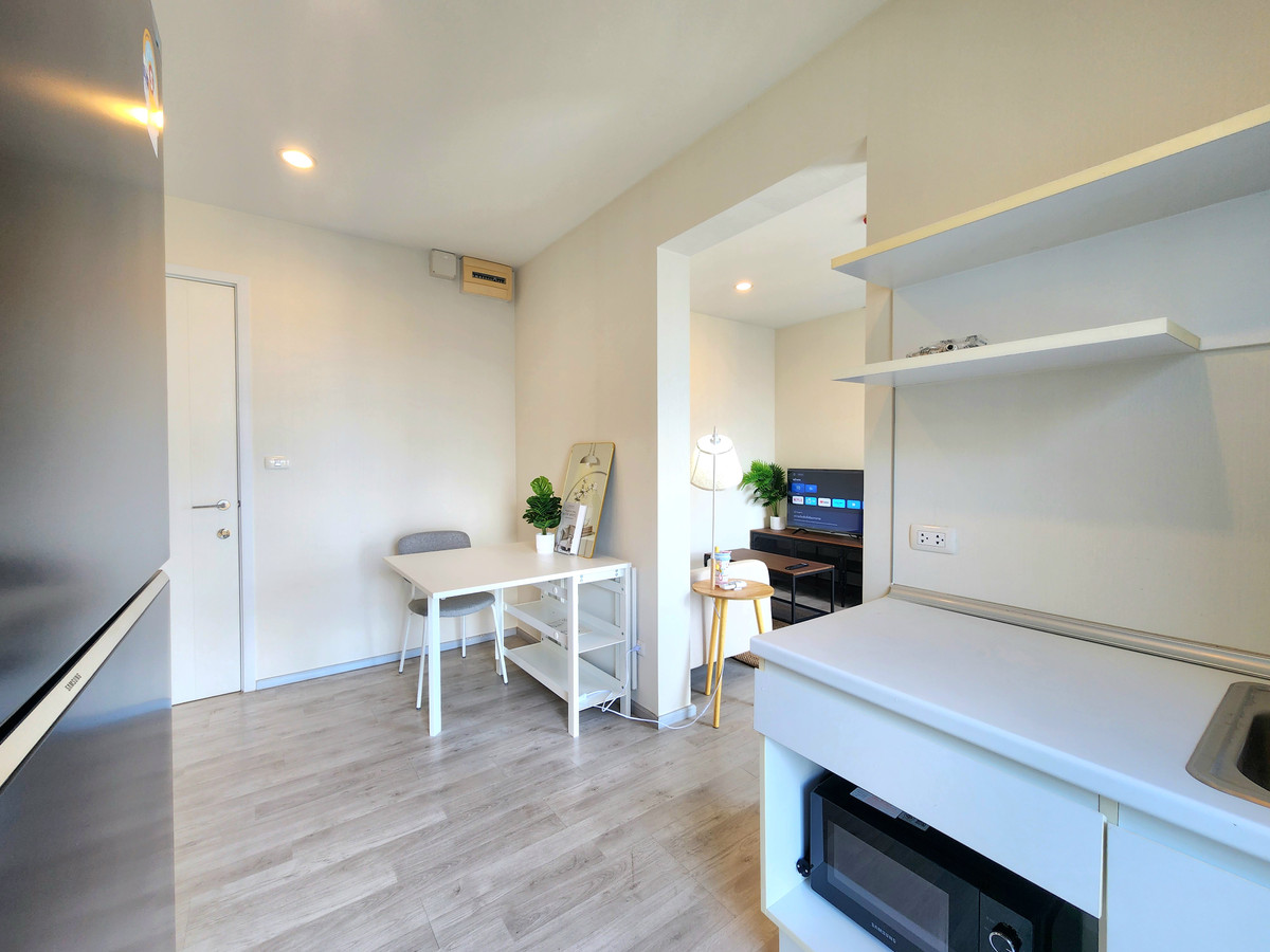 CondoNonthaburi, Bang Yai, Bangbuathong : Status according to the cover image ** The room is available. I update !! ** Corner room !! Phase 1 Air 2 ** Rent/Sale PLUM CONDO CENTRAL STATION.