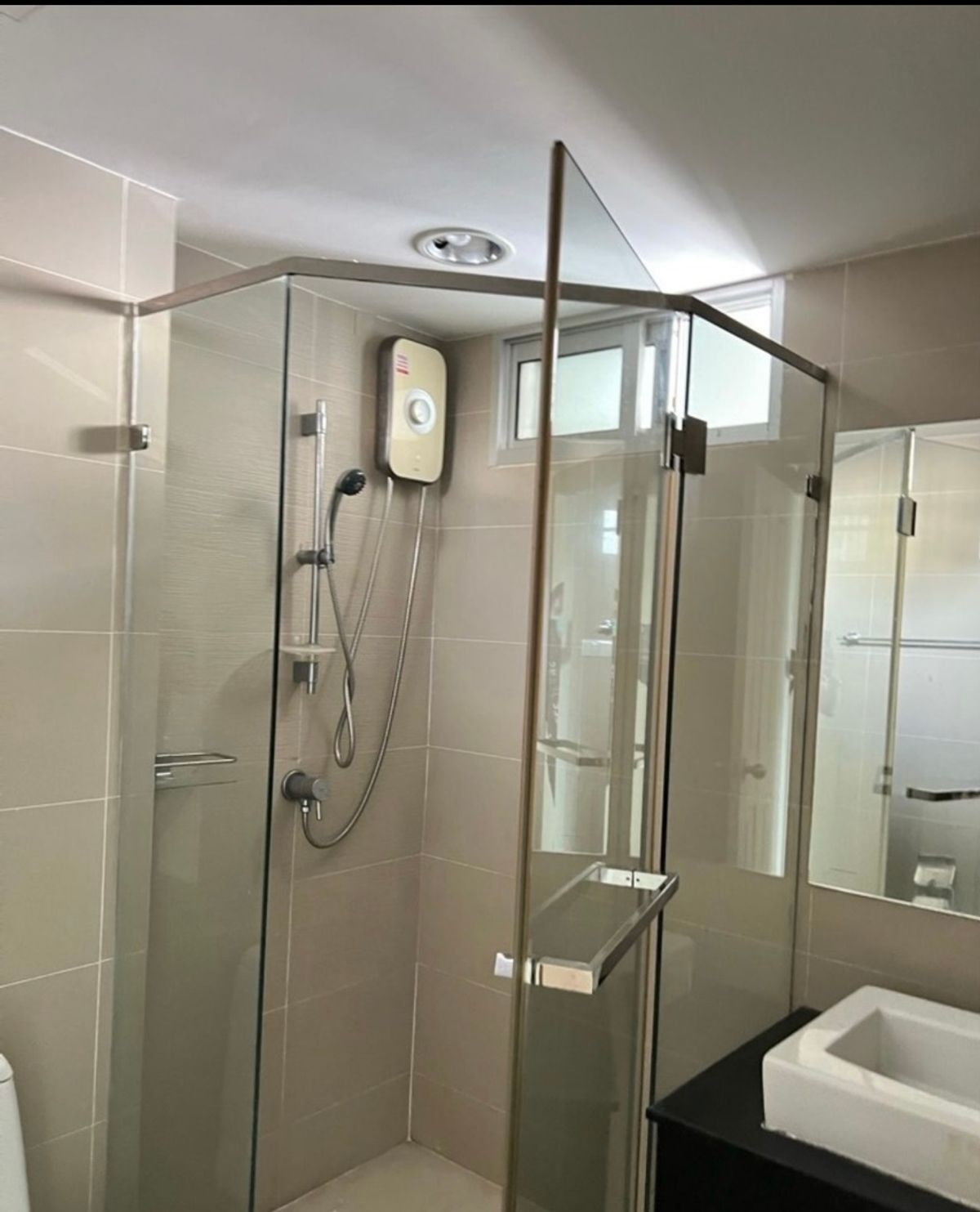 For SaleCondoRama9, Petchburi, RCA : Sell ​​Bel Grand Rama 9, beautiful, luxurious, close to Central Plaza, Rama 9. Interested in Atline.@841QLNR