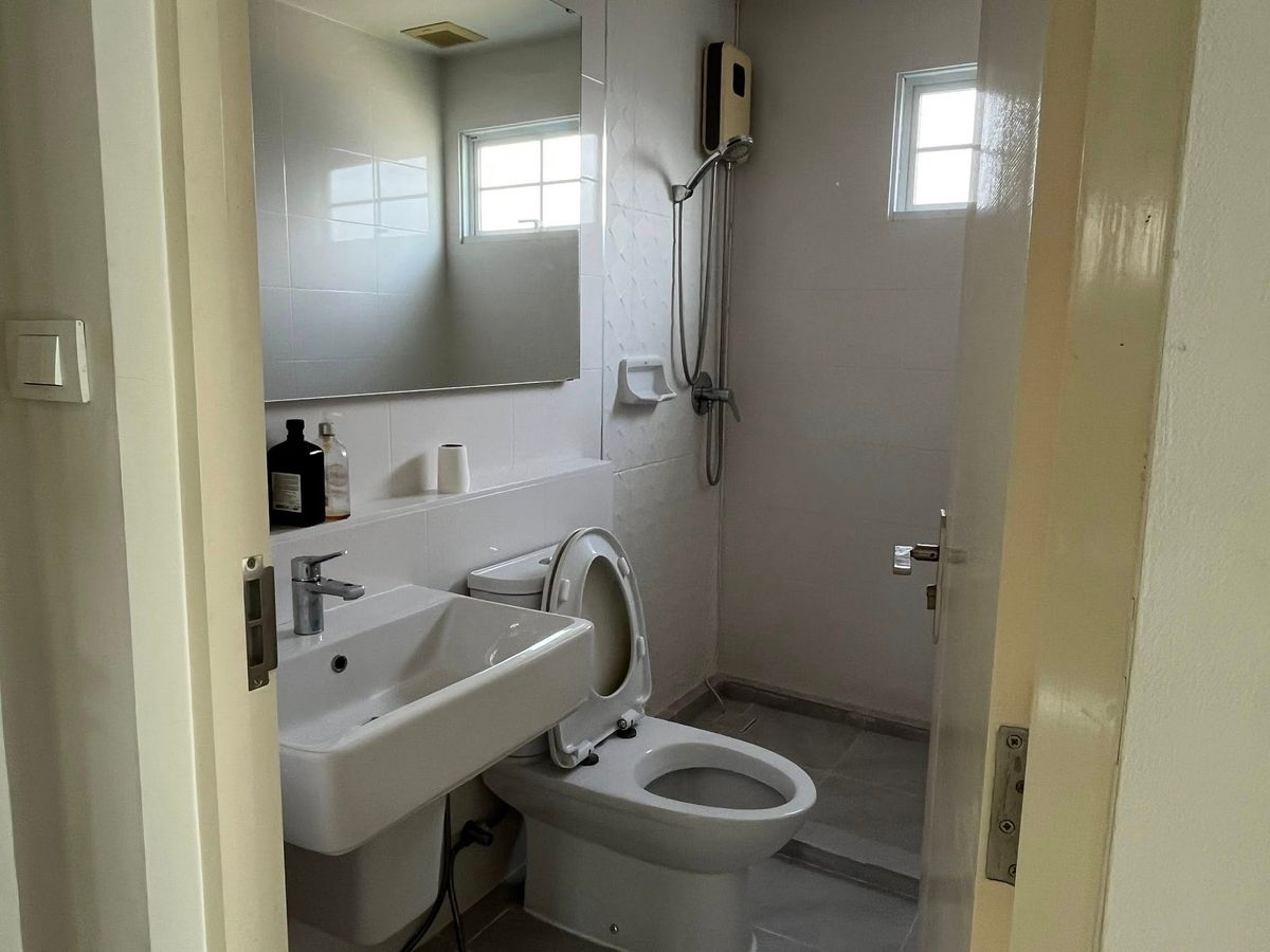 ให้เช่าทาวน์โฮมสมุทรปราการ สำโรง : ให้เช่าทาวน์เฮาส์ Indy 3 บางนา กม.7 หลังมุม  ราคาค่าเช่า 34,000 บาทต่อเดือน