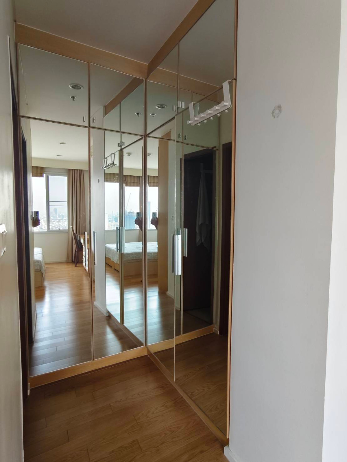 For RentCondoWongwianyai, Charoennakor : OMG2317   Large 1 Bedroom for RENT @ [ Villa Sathorn ]  28-Mar-26