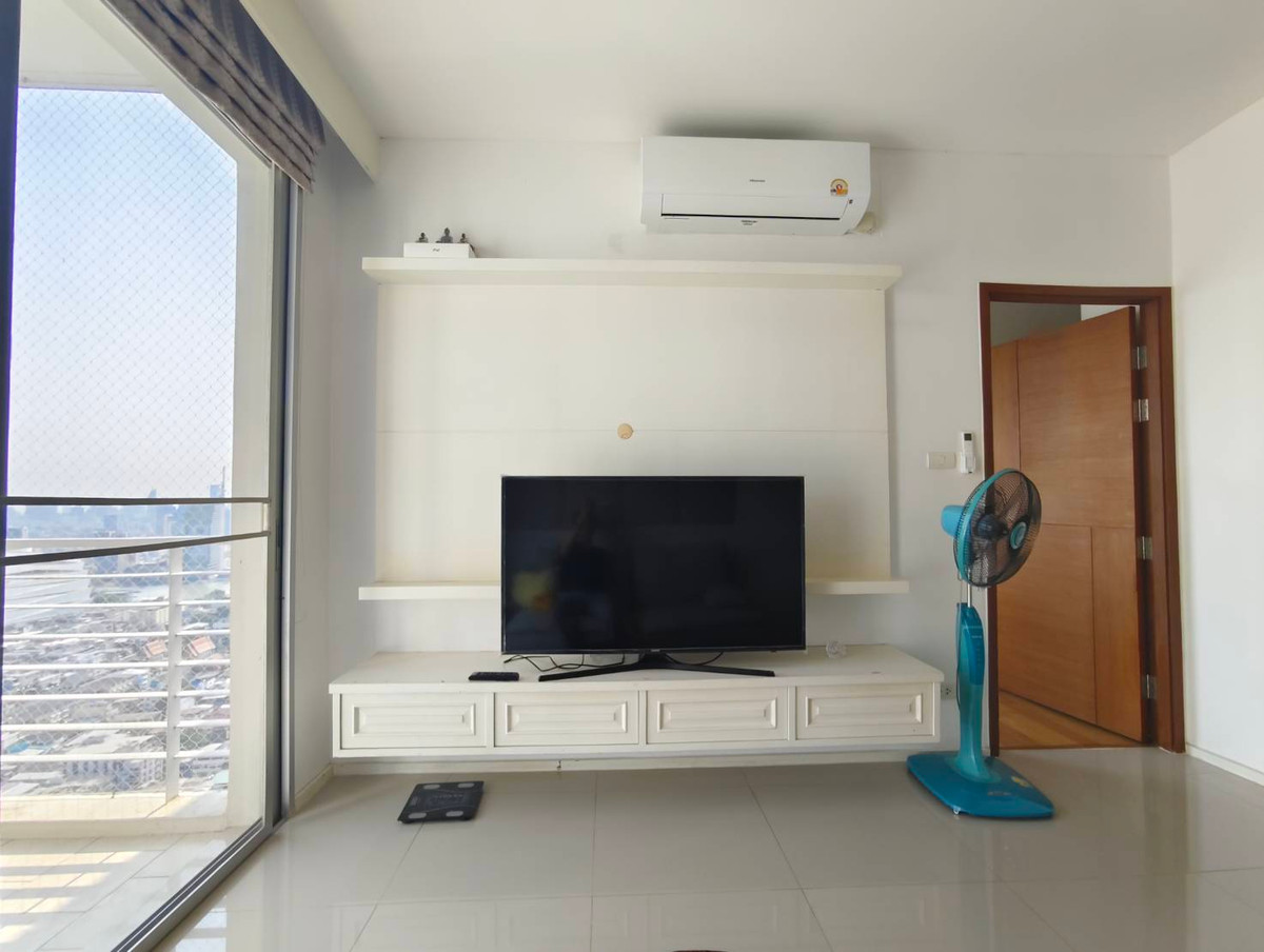 For RentCondoWongwianyai, Charoennakor : OMG2317   Large 1 Bedroom for RENT @ [ Villa Sathorn ]  28-Mar-26