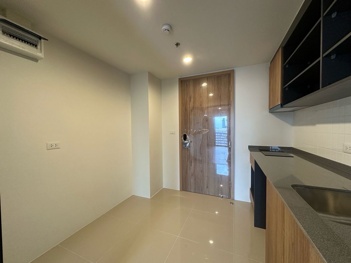 For SaleCondoLadprao, Central Ladprao : 🚨 Urgent sale! The LINE 2 bedrooms, the best price in the project 🚨 👉 093-616-4456 (project sales department)