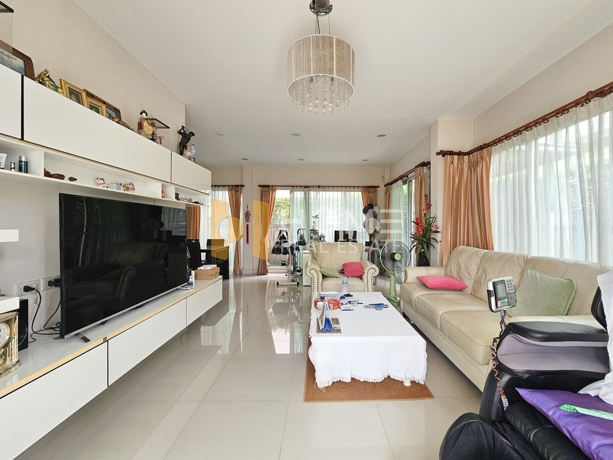 ขายบ้านนวมินทร์ รามอินทรา : โลเคชั่นปัง ใกล้ MRT & ดอนเมือง แค่ไม่กี่นาทีถึง 🔥 ไลฟ์ บางกอก บลูเลอวาร์ด รามอินทรา 23 / 3 ห้องนอน (ขาย), Life Bangkok Boulevard Ramintra 23 / 3 Bedrooms (FOR SALE) TAN841