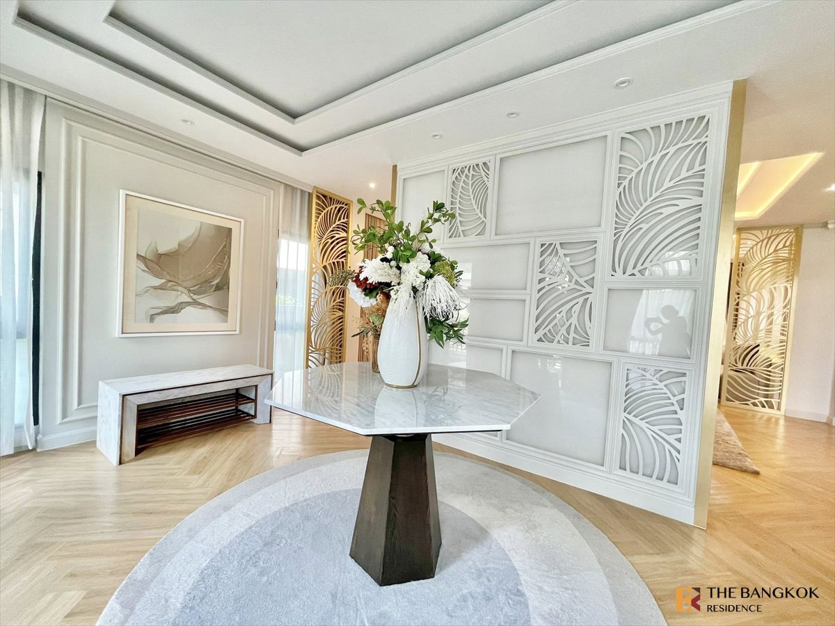 For RentHouseBangna, Bearing, Lasalle : The City Bangna 💫fully furnished in Modern luxury style✨ Near Mega Bangna