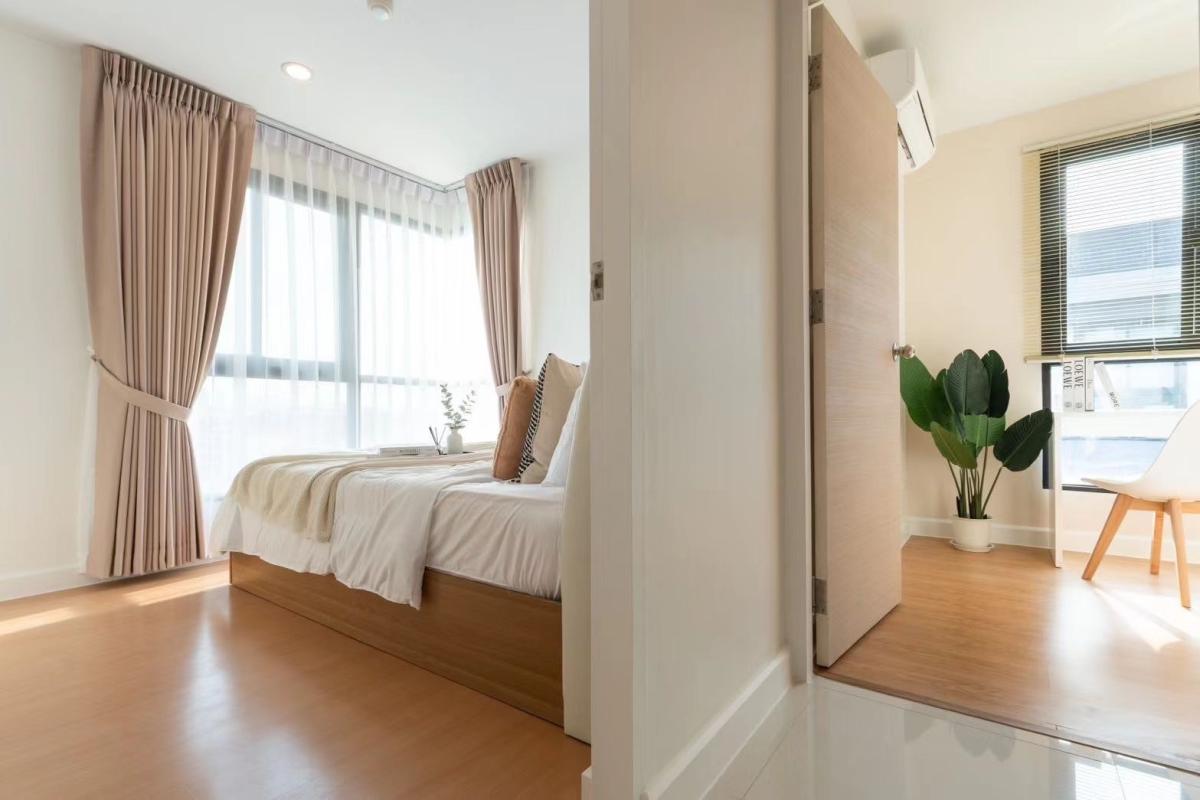 For SaleCondoRatchadapisek, Huaikwang, Suttisan : 📣 Posted by owner: Condo for sale in Metro Sky Ratchada project | Metro Sky Ratchada ✨  🍀 Land area: 34.10 sq m 🍀 2 bedrooms, 1 bathroom 🍀 Building C, 8th floor  🔥 Selling price: 3,290,000 baht 🔥  📲 Contact: Phone: K. Fu 0819899796 Line ID: fulee.lee
