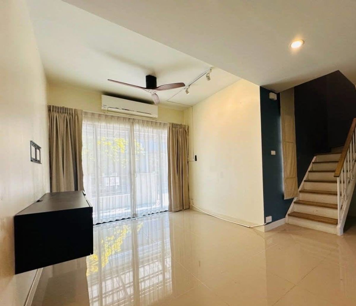 ให้เช่าทาวน์โฮมสมุทรปราการ สำโรง : 🏡BN063 ให้เช่าทาวน์โฮมราคาพิเศษ ใกล้ Mega Bangna 🏡.  โครงการเดอะคัลเลอร์บางนา-วงแหวนฯ2 (ENG Below 🇬🇧 | 简中在下方 🇨🇳)