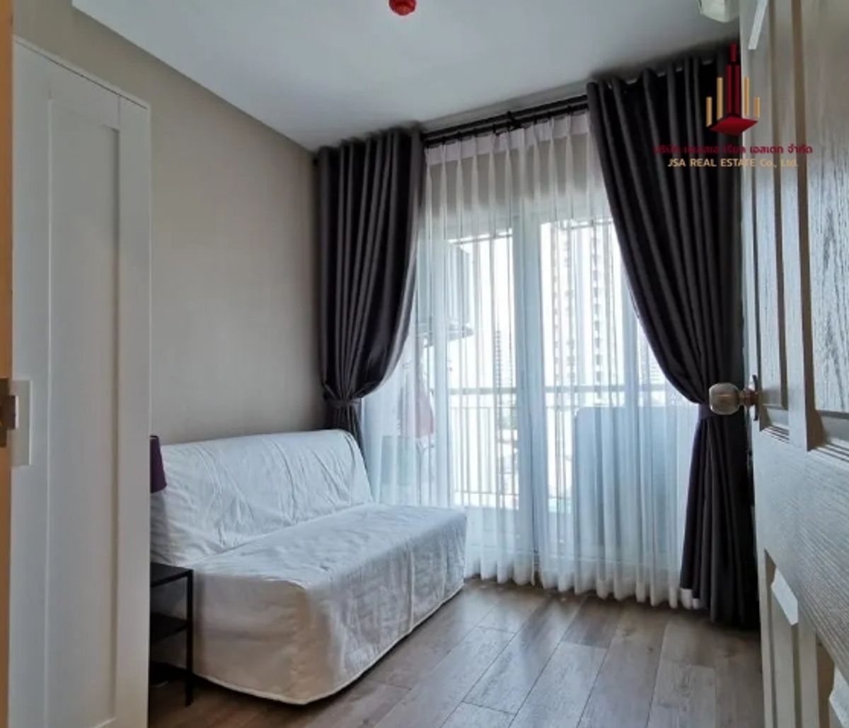 ขายคอนโดสาทร นราธิวาส : ✨ For Sale: Life @ Sathorn 10 Condo ✨ 💰 Only 8,300,000 THB