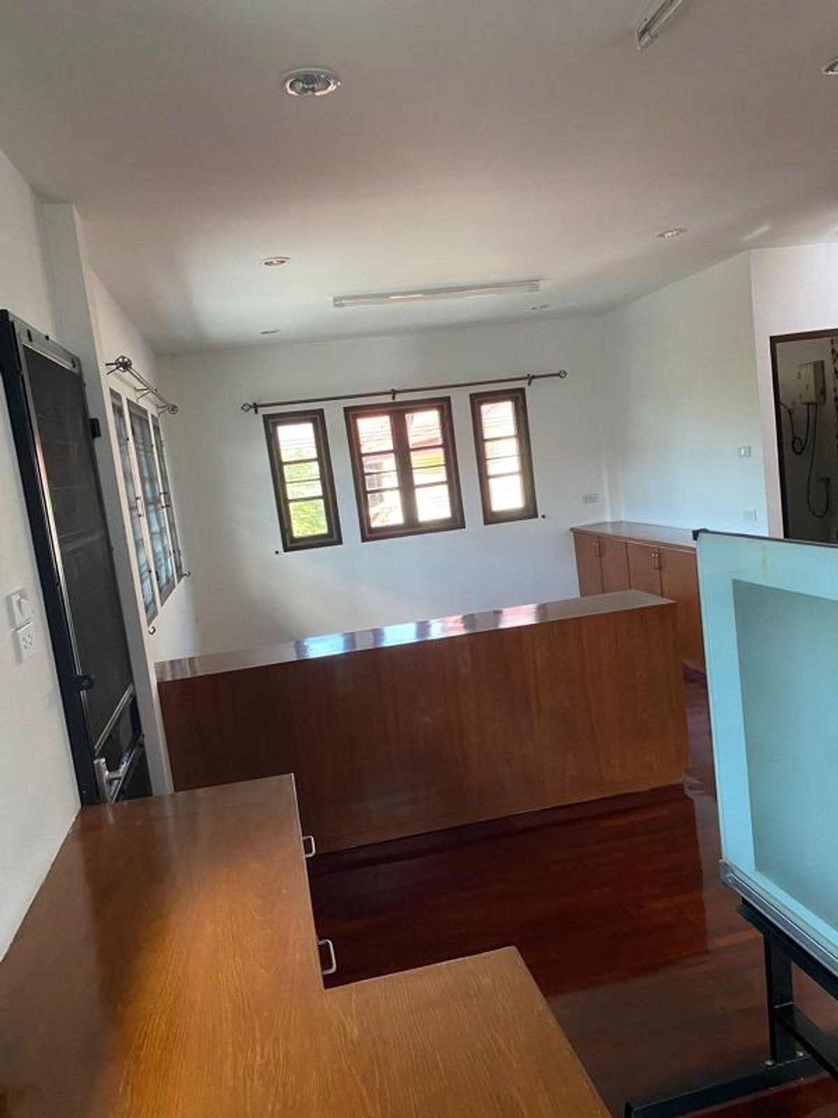 ขายบ้านมีนบุรี-ร่มเกล้า : 57ตรว 5นอน4น้ำ บ้านเดี่ยว 2 ชั้น สัมมากร รามคำแหง 112