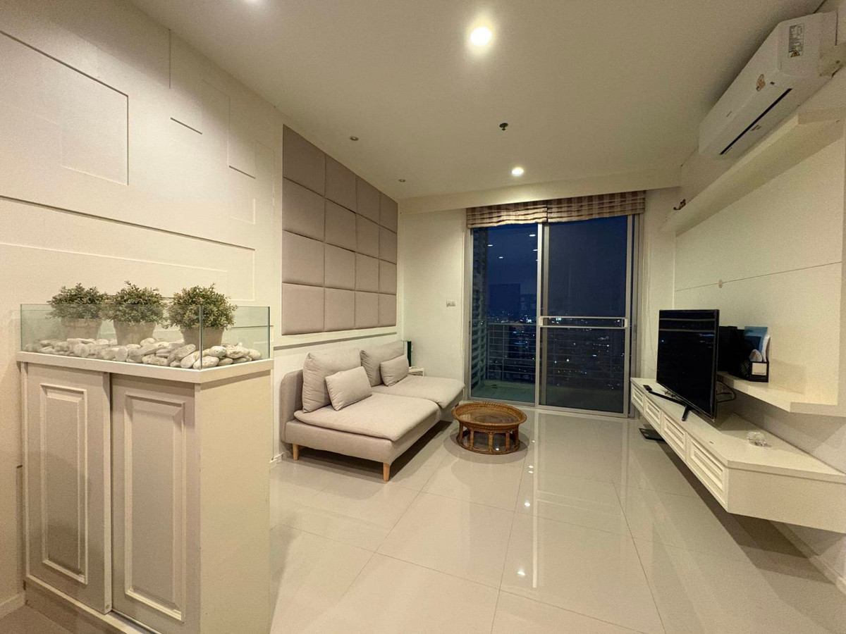 ให้เช่าคอนโดวงเวียนใหญ่ เจริญนคร : OMG2317  ห้องใหญ่ 1 ห้องนอน - ให้เช่า  [ วิลล่า สาทร ]  BTS กรุงธนบุรี - ว่าง 4 มี.ค. 69