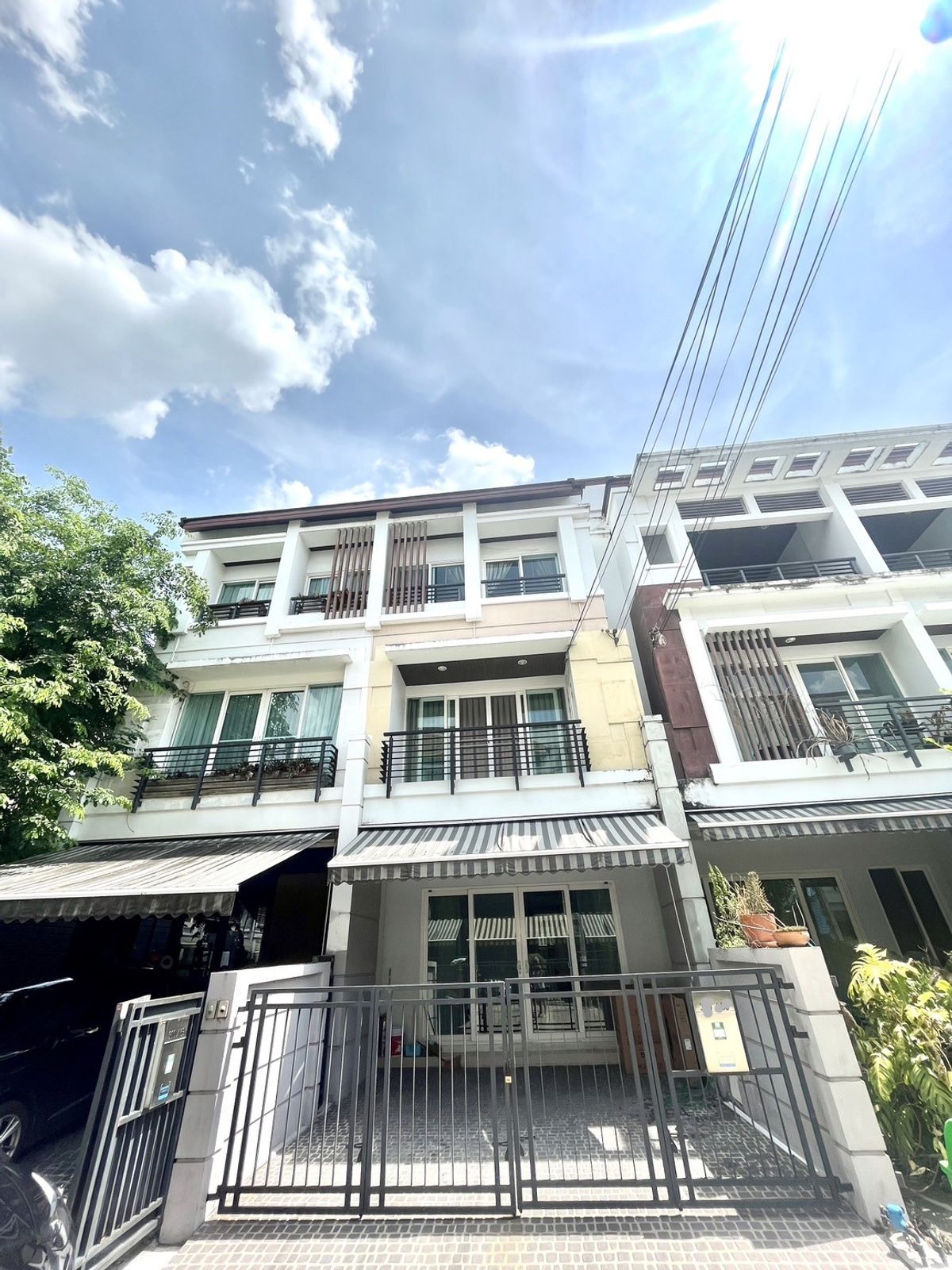 For RentTownhomeChokchai 4, Ladprao 71, Ladprao 48, : Baan Klang Muang Urbanion Rama 9 - Ladprao 