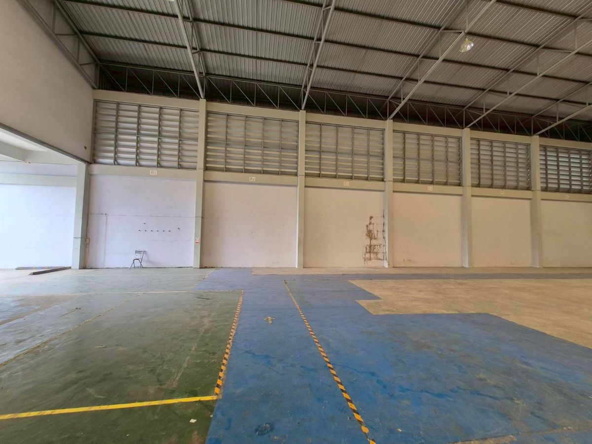 ให้เช่าโกดังมหาชัย สมุทรสาคร : ให้เช่า โรงงานขนาด1ไร่ พร้อมออฟฟิศ3ชั้น พื้นที่ใช้สอย 600 ตรม. โกดังพื้นที่ใช้สอย 750 ตรม.  ติดถนนใหญ่ เส้นสาย4 เพียง500เมตร 