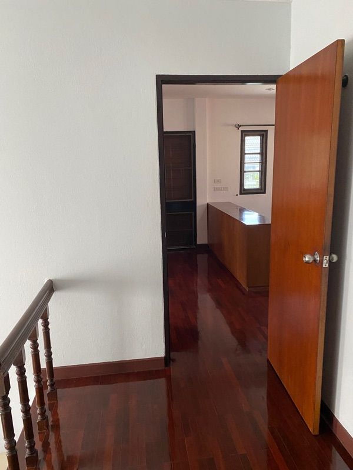 ขายบ้านมีนบุรี-ร่มเกล้า : 57ตรว 5นอน4น้ำ บ้านเดี่ยว 2 ชั้น สัมมากร รามคำแหง 112