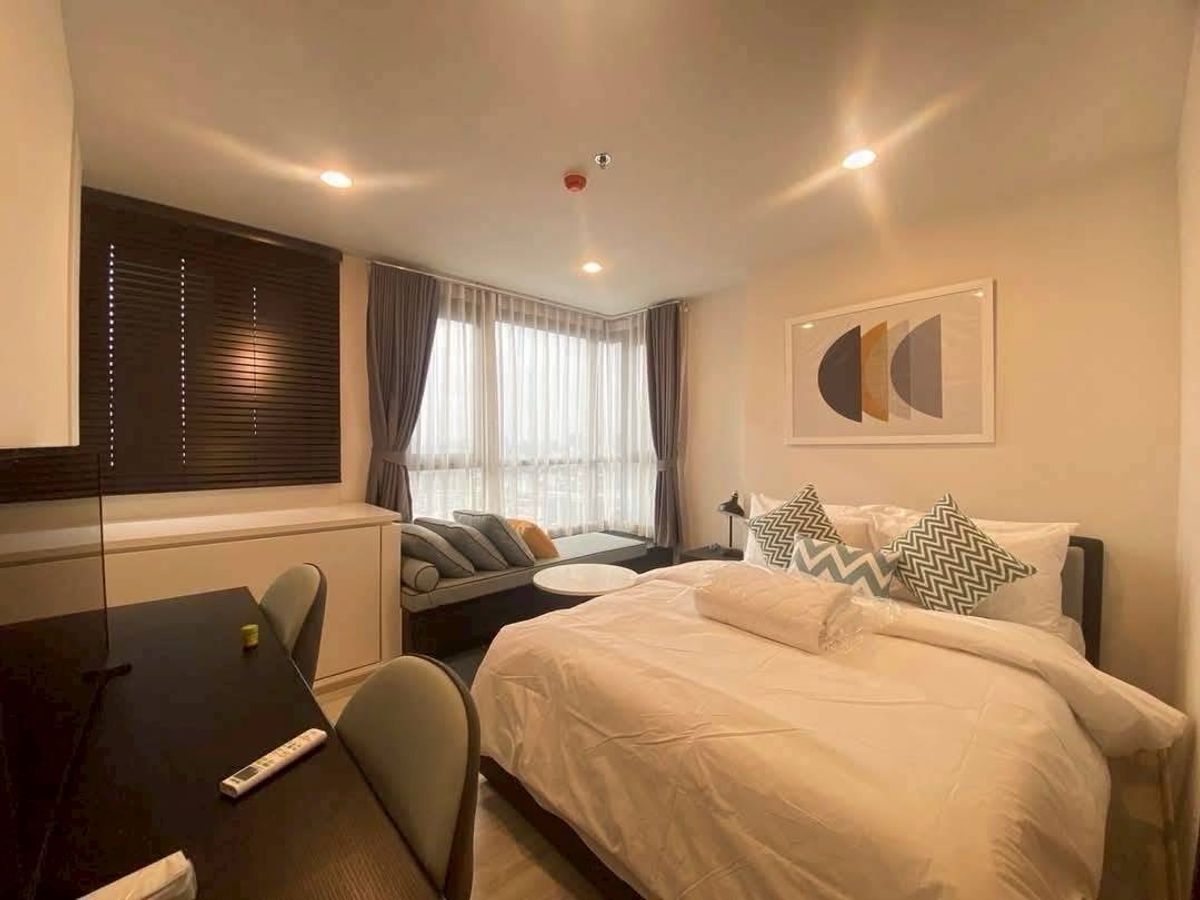 ให้เช่าคอนโดรัชดา ห้วยขวาง : 🌟 XT Huaikwang 🏢 ห้องมุม 1Bed วิวสูง 🌆 ติดฟิล์มกันร้อน ☀️ พร้อมเข้าอยู่ 💖 ราคาเริ่ม 20K