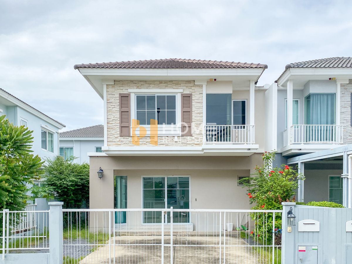 For SaleHousePhutthamonthon, Salaya : Villa Jihio Pinklao - Salaya / 3 Bedrooms (Sale), Villaggio Pinkhlao - Salaya / 3 Bedrooms (For Sale) Adi032