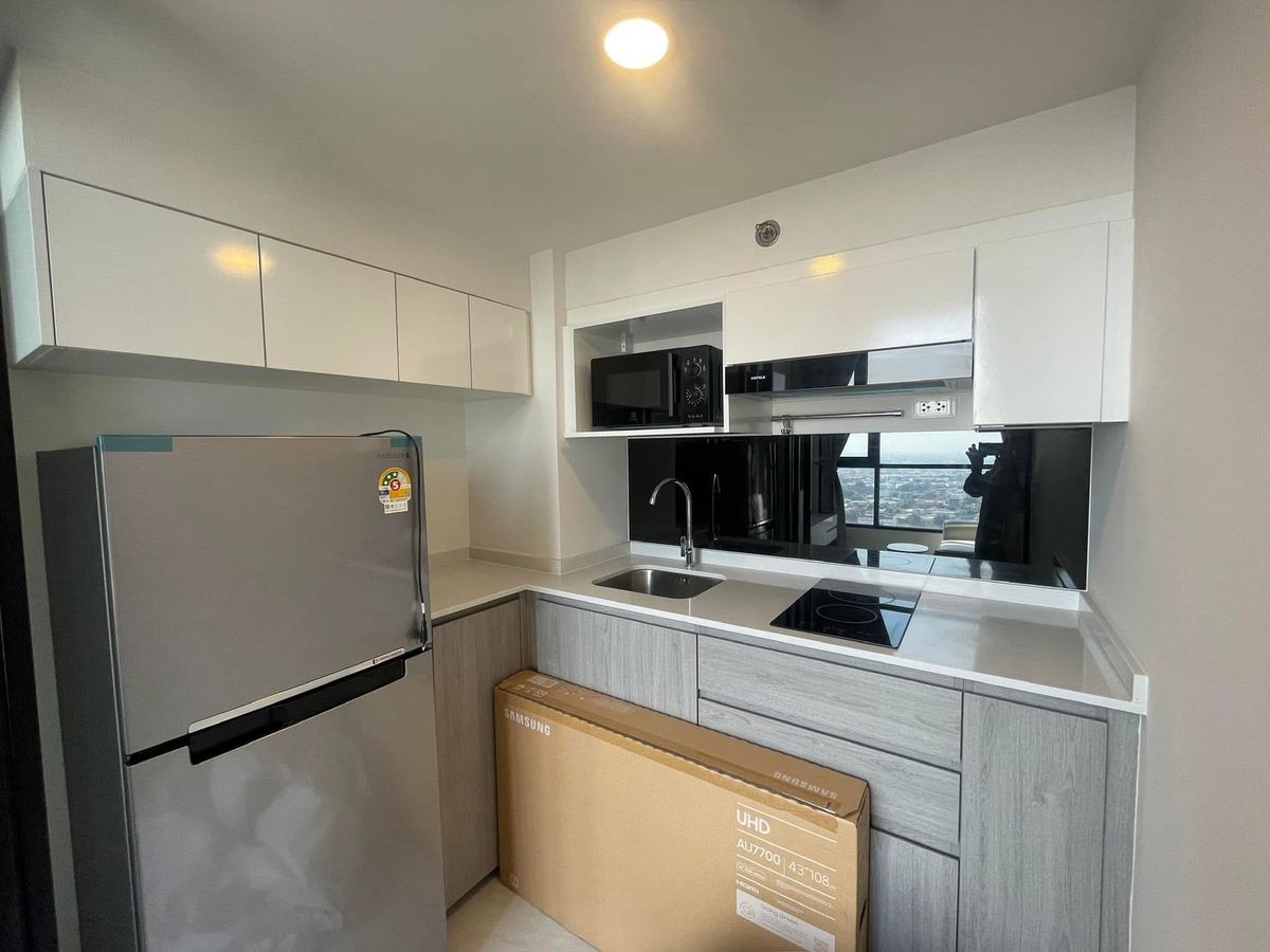 For RentCondoSeri Thai, Ramkhamhaeng Nida : For rent 📍 Origin Plug & Play Ramkhamhaeng Triple Station 📍 DUPLEX room with complete furniture and appliances