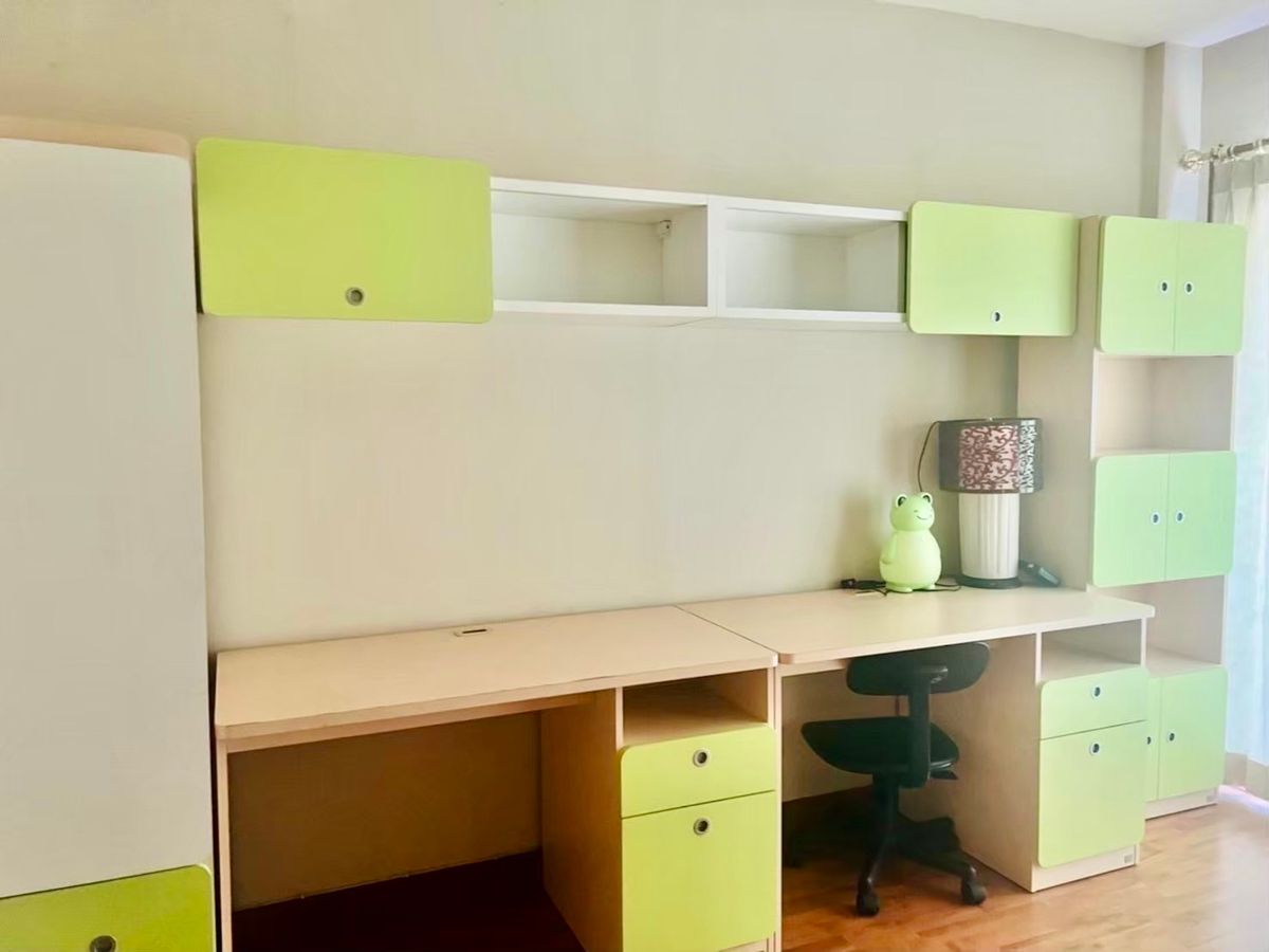 ขายทาวน์โฮมเกษตร นวมินทร์ ลาดปลาเค้า : 🏡 ขายทาวน์โฮม 3 ชั้น – คาซ่าซิตี้ นวลจันทร์ 2 ✨ บ้านอยู่ต้นซอย ทำเลดี ใช้งานได้หลากหลาย เหมาะทั้งอยู่อาศัยและโฮมออฟฟิศ ✨