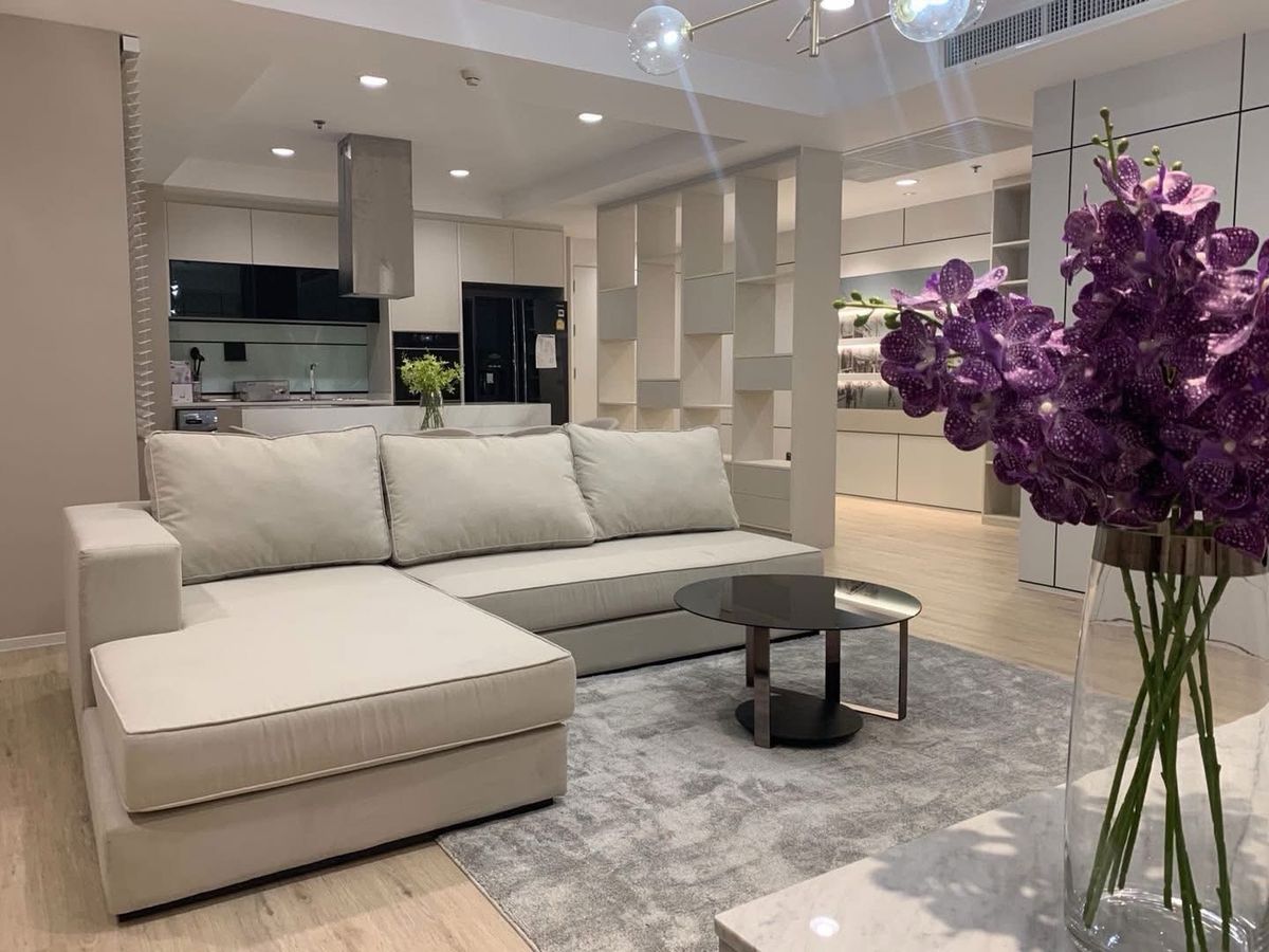 ให้เช่าคอนโดสุขุมวิท อโศก ทองหล่อ : ให้เช่าคอนโด🔥Nusasiri grand condo เอกมัย🔥ชั้น 16🔥137ตรม🔥3Bed🔥เครื่องใช้ไฟฟ้าครบ🔥 R228-4