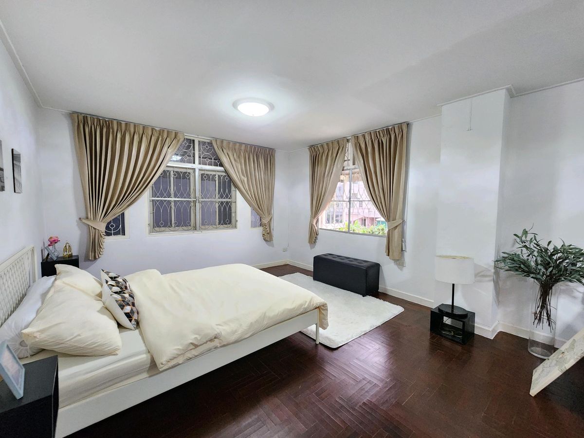 For RentOnnut, Udomsuk : Semi-detached house for rent Onnut 39. Near Yellow Line BTS.