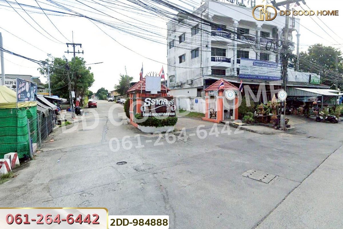 TownhomePathum Thani,Rangsit, Thammasat : 2DD-984888 Townhouse in Taradonburi Village, Pathum Thani, near Lotus Rangsit Khlong 7