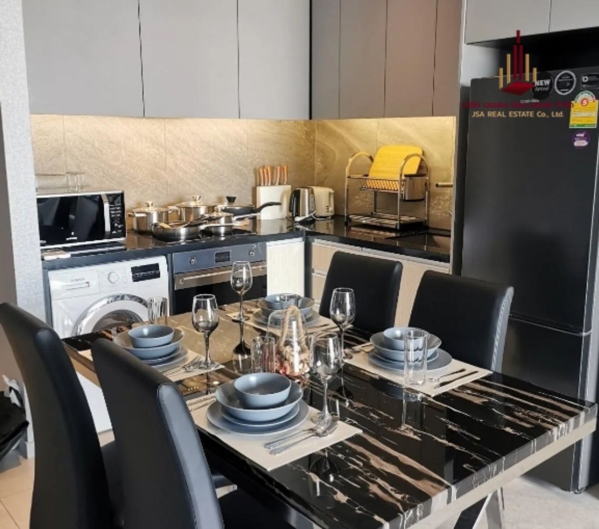 ให้เช่าคอนโดสุขุมวิท อโศก ทองหล่อ : ✨ For Rent: The Lofts Asoke Condo ✨ 💰 Only 63,000 THB/month