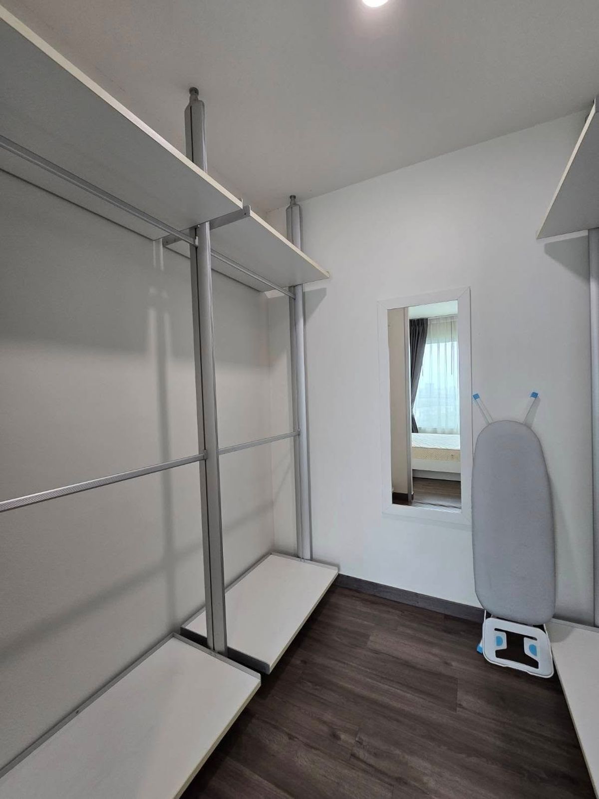 For SaleCondoPattanakan, Srinakarin : K-6503 Urgent sale! Parkland Condo Srinakarin is ready.