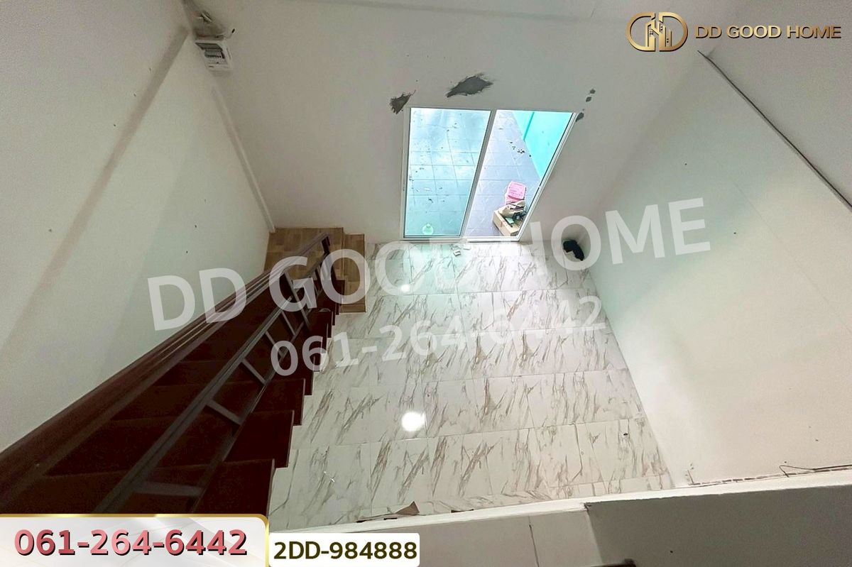 TownhomePathum Thani,Rangsit, Thammasat : 2DD-984888 Townhouse in Taradonburi Village, Pathum Thani, near Lotus Rangsit Khlong 7