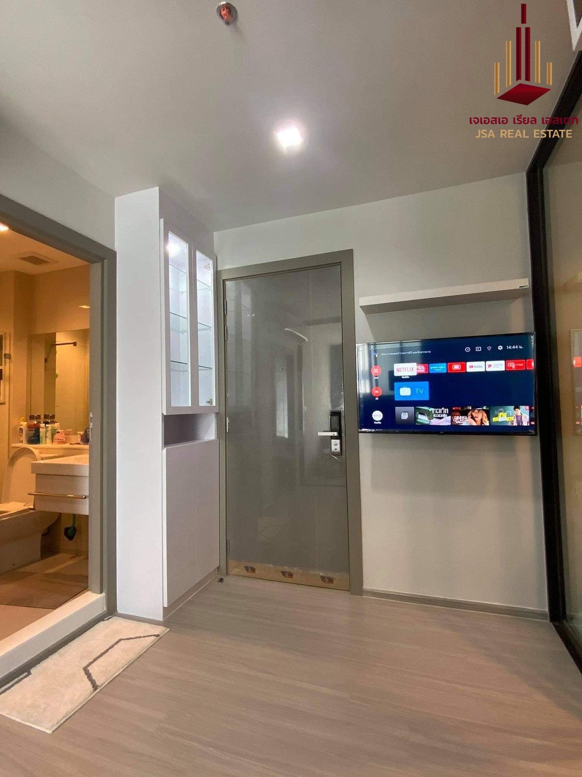 ให้เช่าคอนโดพระราม 9 เพชรบุรีตัดใหม่ RCA : ✨ For Rent: Life Asoke - Rama 9 Condo ✨ 💰 Only 25,000 THB/month