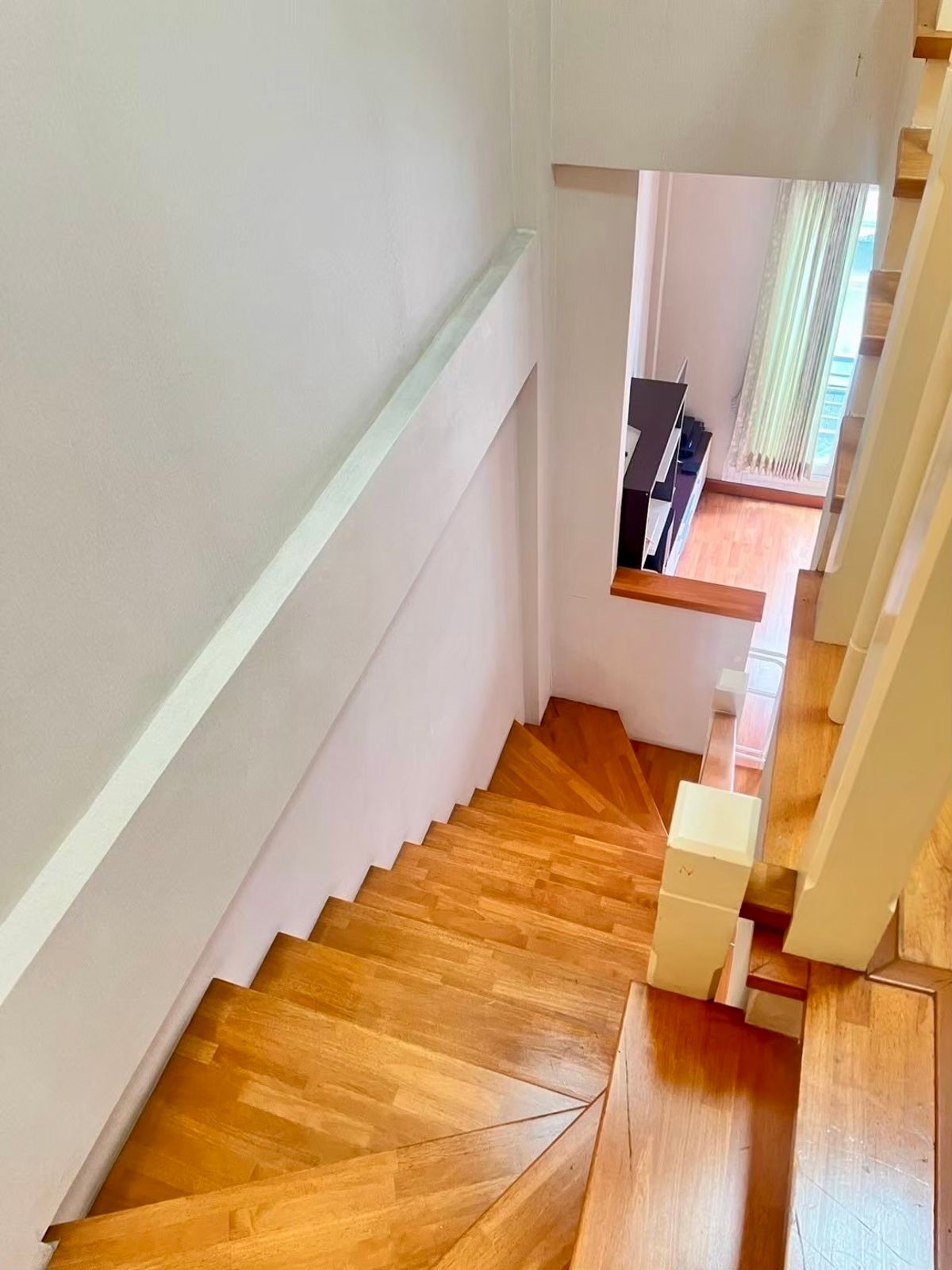 ขายทาวน์โฮมเกษตร นวมินทร์ ลาดปลาเค้า : 🏡 ขายทาวน์โฮม 3 ชั้น – คาซ่าซิตี้ นวลจันทร์ 2 ✨ บ้านอยู่ต้นซอย ทำเลดี ใช้งานได้หลากหลาย เหมาะทั้งอยู่อาศัยและโฮมออฟฟิศ ✨