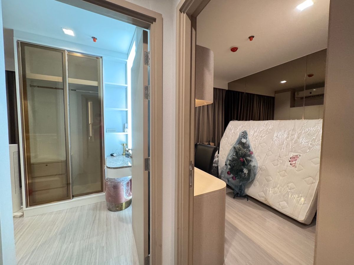 ขายคอนโดท่าพระ ตลาดพลู วุฒากาศ : ขาย 2 ห้องนอน Life Sathorn Sierra ตกแต่งสวย พร้อมอยู่ สอบถามและนัดชมได้เลยครับ