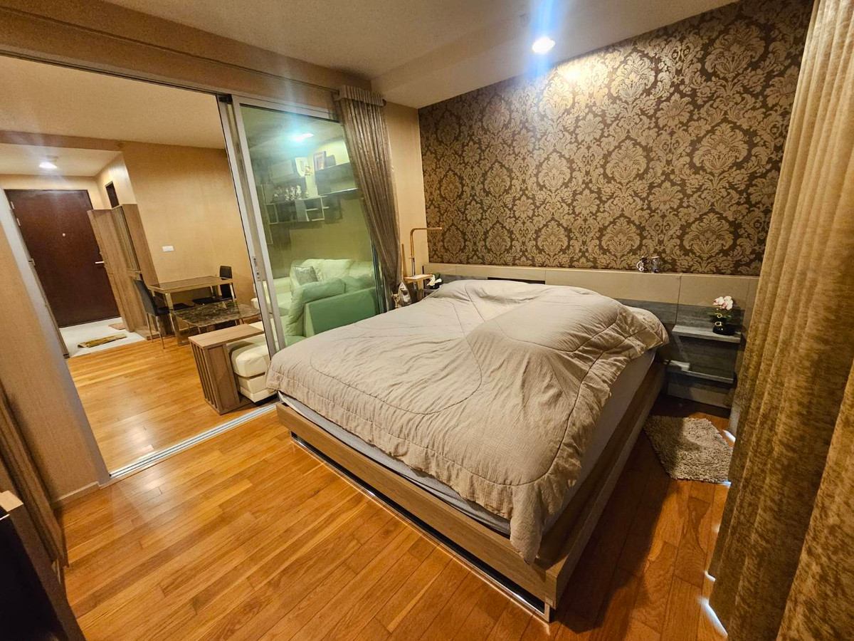 For RentCondoLadprao, Central Ladprao : The new room has never been rented at the high floor, beautiful city view, 1 bedroom, 1 bathroom, The Line Phahonyothin Park.