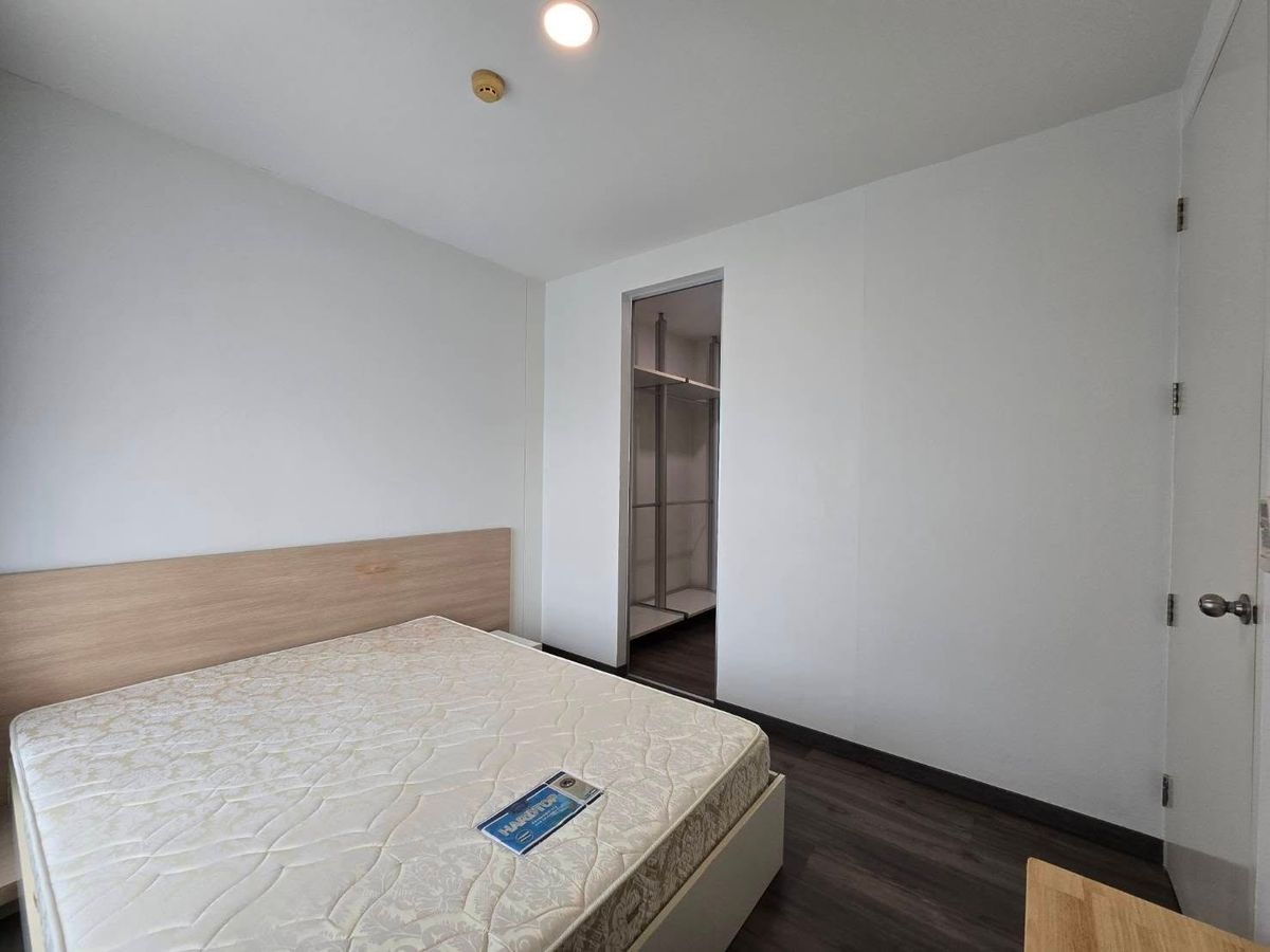 For SaleCondoPattanakan, Srinakarin : K-6503 Urgent sale! Parkland Condo Srinakarin is ready.