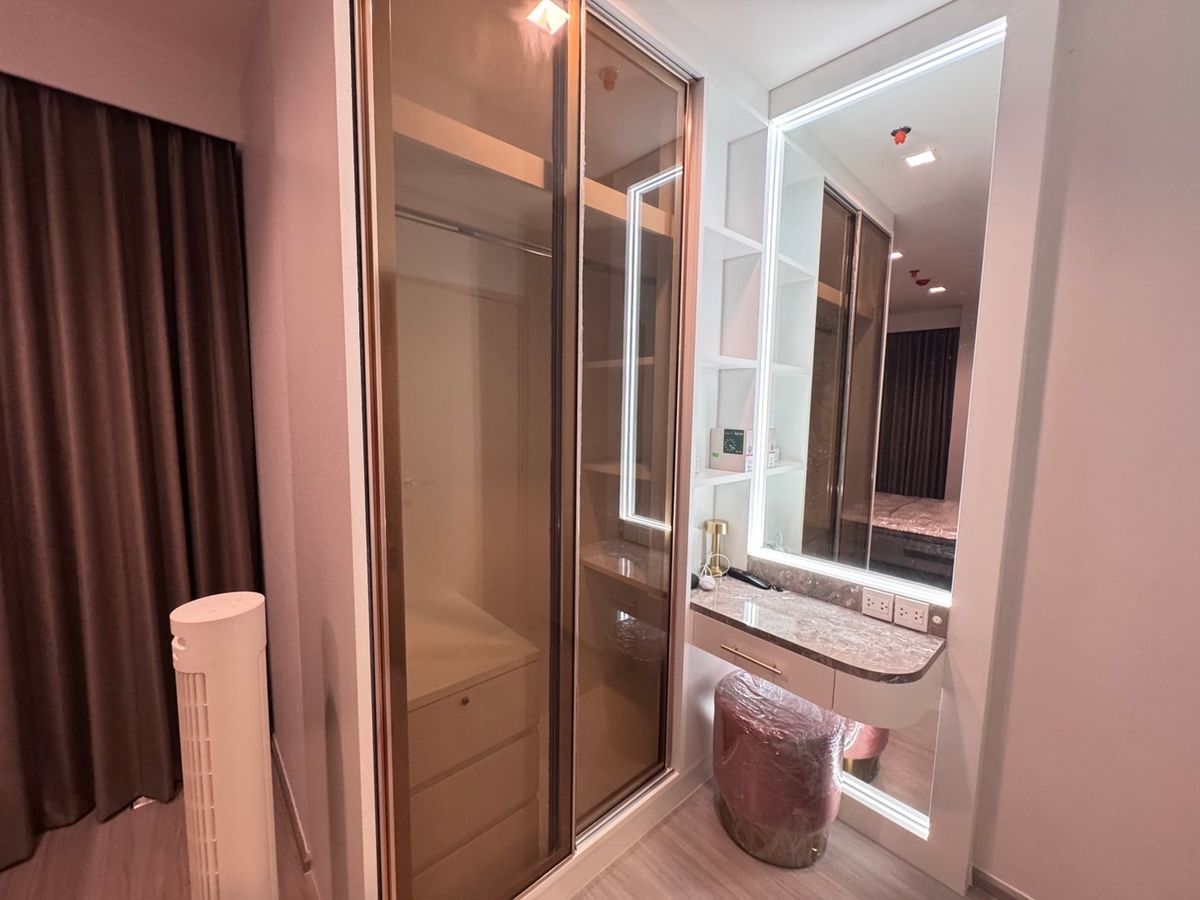 ขายคอนโดท่าพระ ตลาดพลู วุฒากาศ : ขาย 2 ห้องนอน Life Sathorn Sierra ตกแต่งสวย พร้อมอยู่ สอบถามและนัดชมได้เลยครับ