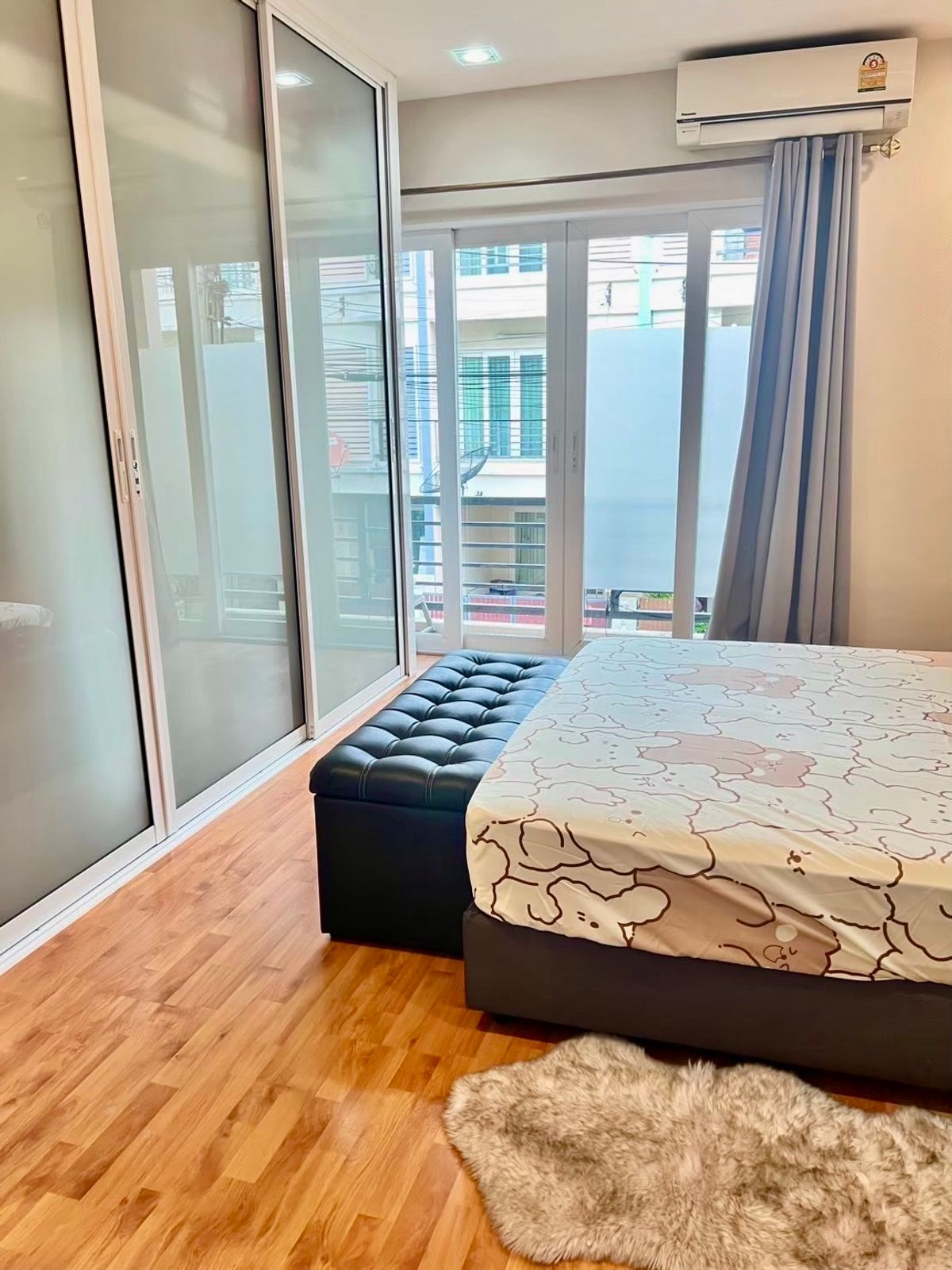 ขายทาวน์โฮมเกษตร นวมินทร์ ลาดปลาเค้า : 🏡 ขายทาวน์โฮม 3 ชั้น – คาซ่าซิตี้ นวลจันทร์ 2 ✨ บ้านอยู่ต้นซอย ทำเลดี ใช้งานได้หลากหลาย เหมาะทั้งอยู่อาศัยและโฮมออฟฟิศ ✨