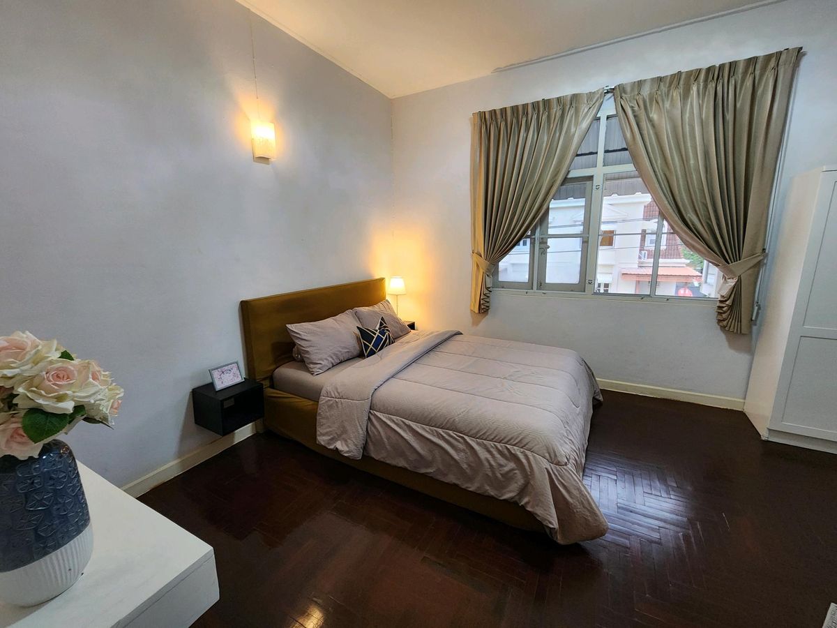 For RentOnnut, Udomsuk : Semi-detached house for rent Onnut 39. Near Yellow Line BTS.