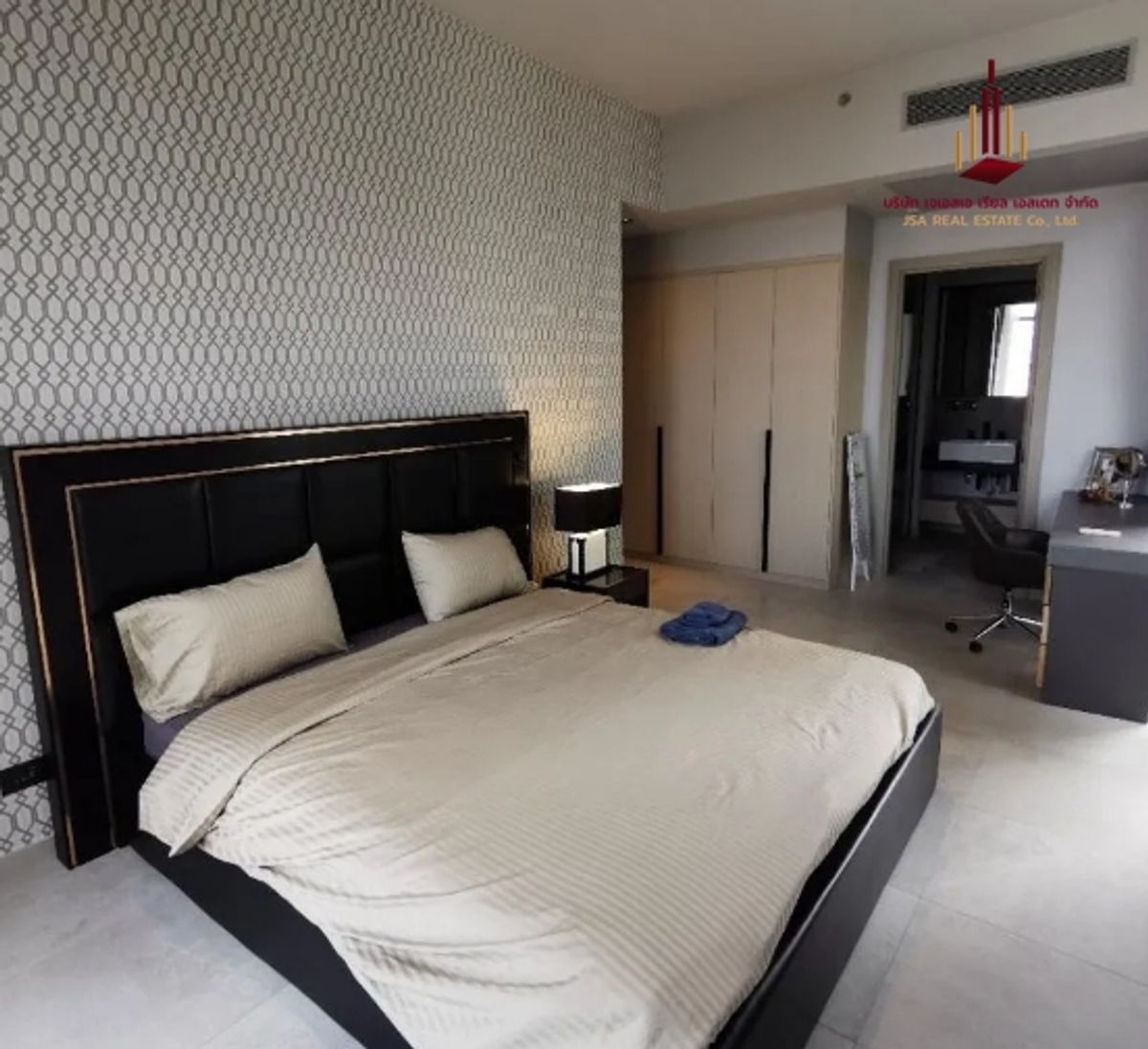 ให้เช่าคอนโดสุขุมวิท อโศก ทองหล่อ : ✨ For Rent: The Lofts Asoke Condo ✨ 💰 Only 63,000 THB/month