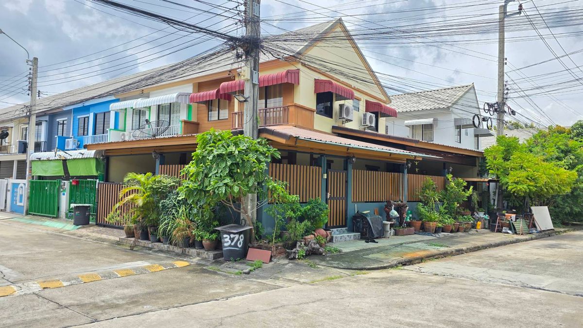 ขายทาวน์โฮมบางแค เพชรเกษม : ขายบ้านพฤกษา61 เพชรเกษม63 หลังมุม ขนาด 27 ตารางวา ต่อเติมแล้ว