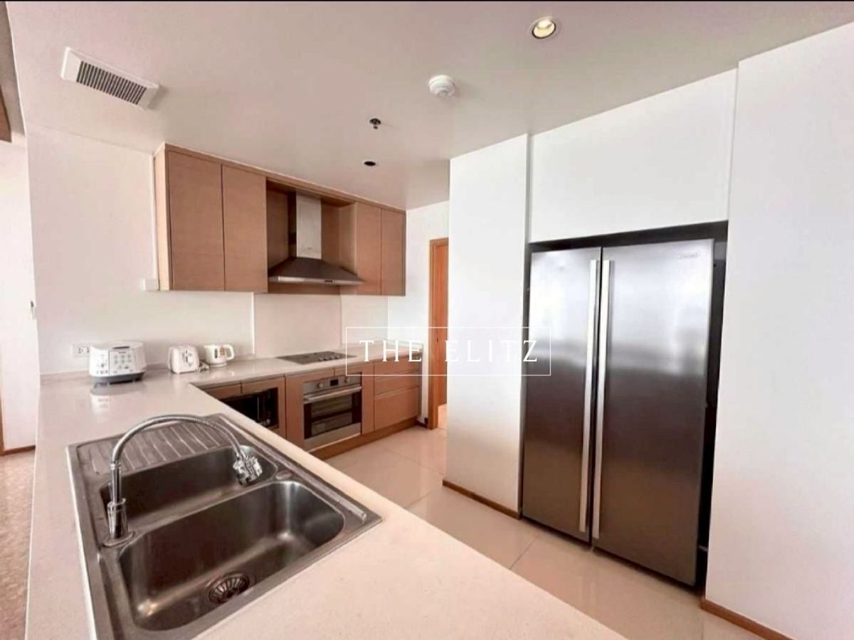 ให้เช่าคอนโดสาทร นราธิวาส : ✨ อยู่สาทรในสไตล์ลักชัวรี The Empire Place ตอบโจทย์ทุกไลฟ์สไตล์ ✔