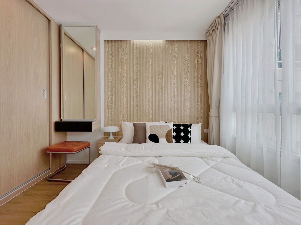 For SaleCondoPattanakan, Srinakarin : Lumphini Place Srinakarin-Hua Mak Condo for sale, beautiful room with new furniture