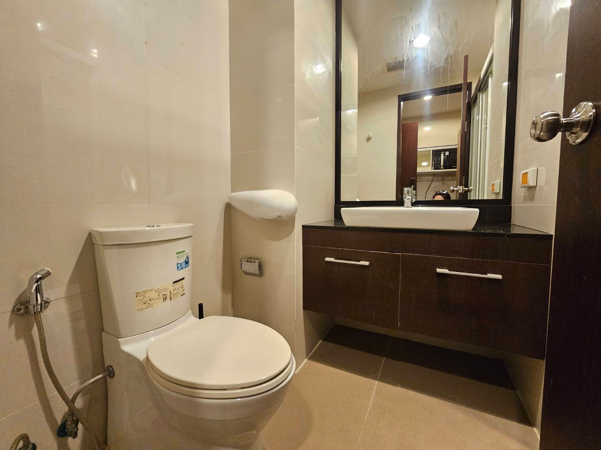 For RentCondoLadprao, Central Ladprao : The new room has never been rented at the high floor, beautiful city view, 1 bedroom, 1 bathroom, The Line Phahonyothin Park.