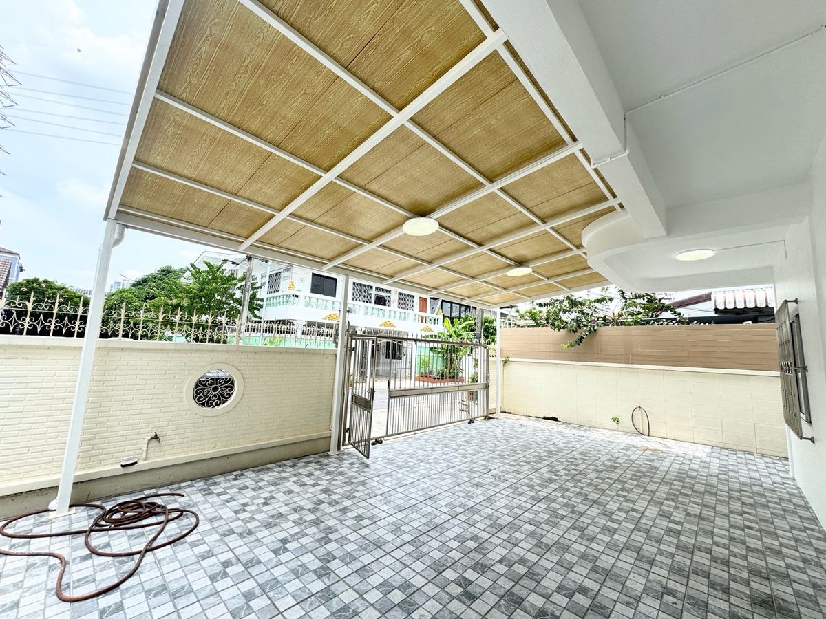 ให้เช่าบ้านรัชดา ห้วยขวาง : 🏡บ้านเดี่ยวห้วยขวาง รัชดา ซอย ประชาราษฎร์บำเพ็ญ ให้เช่า5 ห้องนอน 3 ห้องน้ำ 3-4 ที่จอด
เฟอร์นิเจอร์ เครื่องใช้ไฟฟ้าครบ ✨