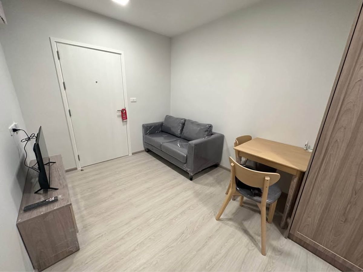 For RentCondoOnnut, Udomsuk : 🔥 PLUM CONDO Sukhumvit 62 🔥 📍 Near Bangchak BTS 🚆 Travel is extremely convenient.