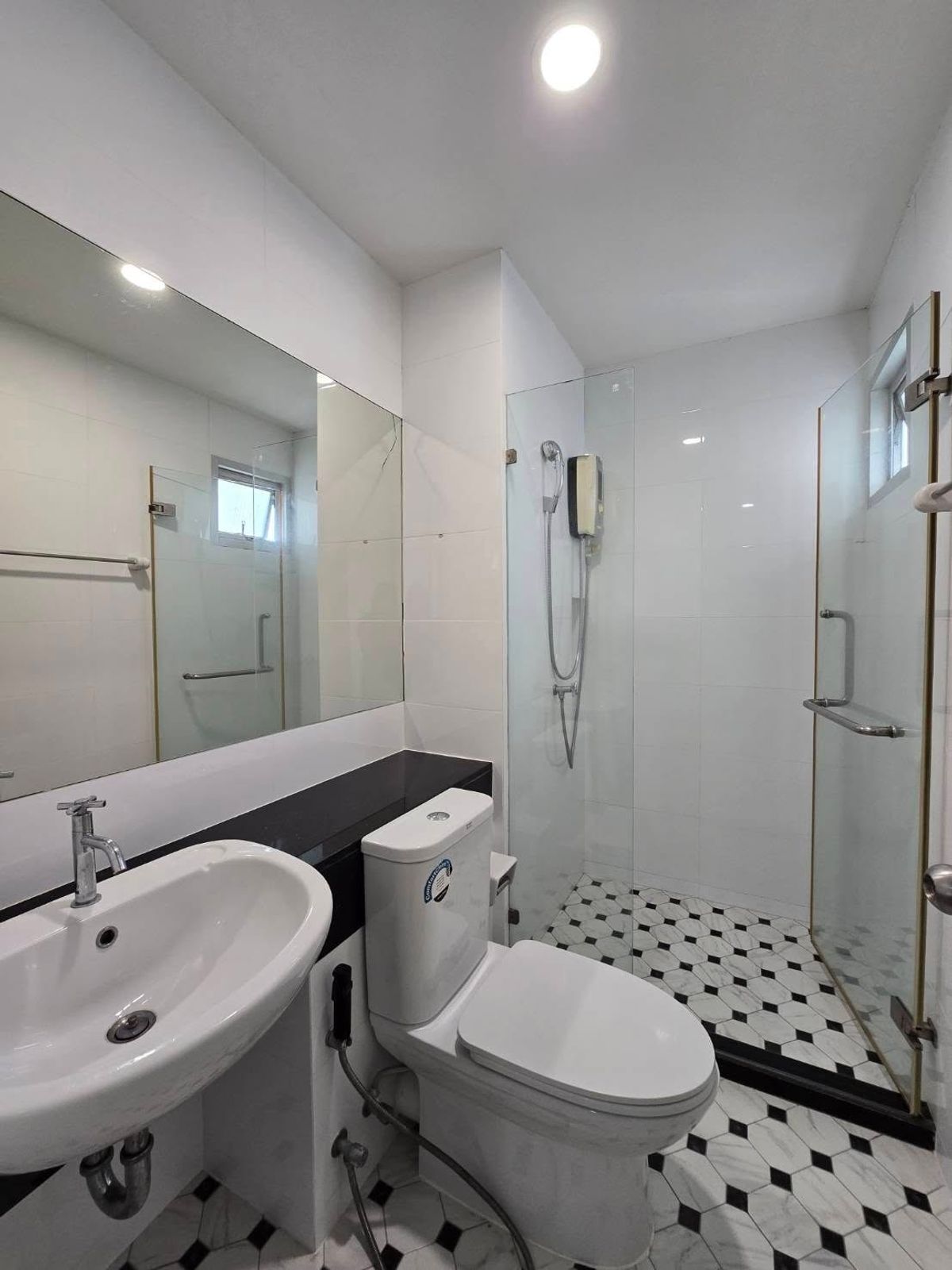 For SaleCondoPattanakan, Srinakarin : K-6503 Urgent sale! Parkland Condo Srinakarin is ready.