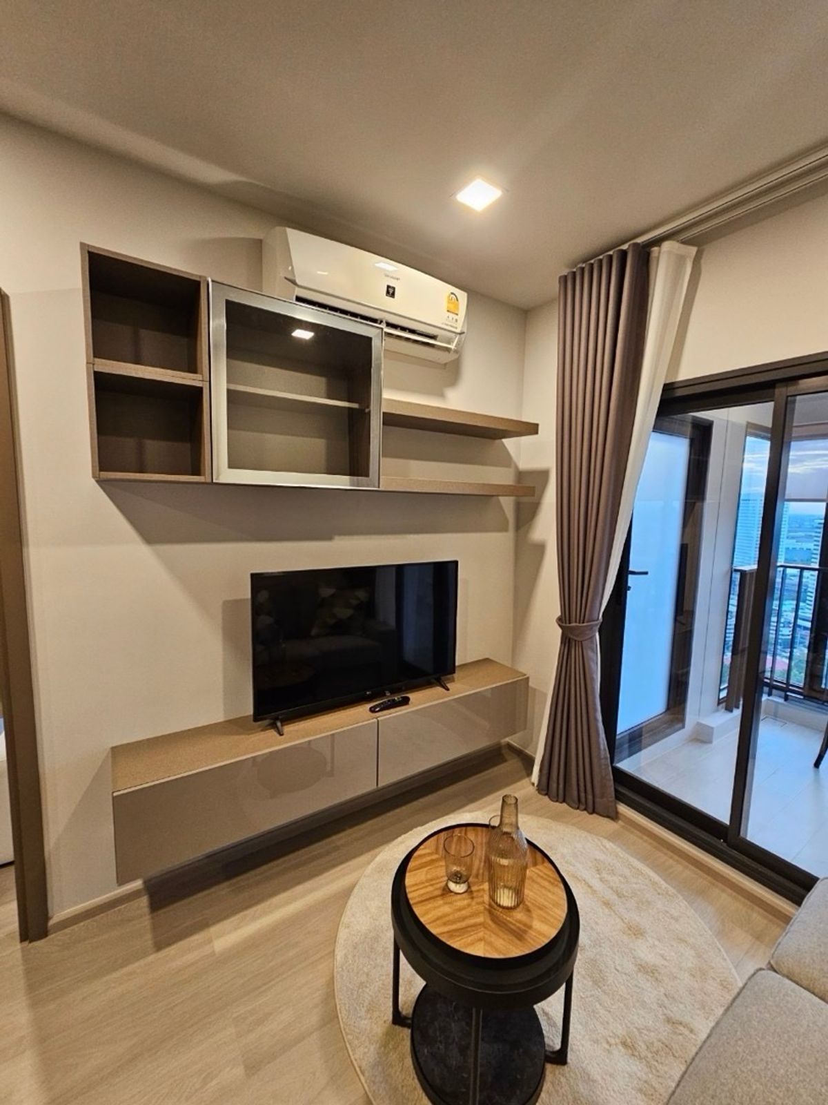 ให้เช่าคอนโดลาดพร้าว เซ็นทรัลลาดพร้าว : 🔥ให้เช่าด่วน 🔥 ไลฟ์ พหล - ลาดพร้าว  วิวสวนจตุจักร เฟอร์ครบพร้องเข้าอยู่ ใกล้MRTและBTS