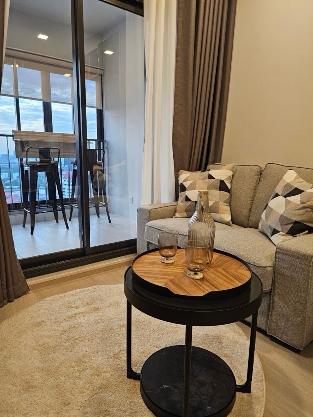 ให้เช่าคอนโดลาดพร้าว เซ็นทรัลลาดพร้าว : 🔥ให้เช่าด่วน 🔥 ไลฟ์ พหล - ลาดพร้าว  วิวสวนจตุจักร เฟอร์ครบพร้องเข้าอยู่ ใกล้MRTและBTS